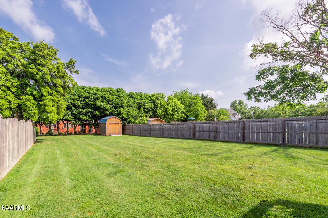559 Burnett Station Rd