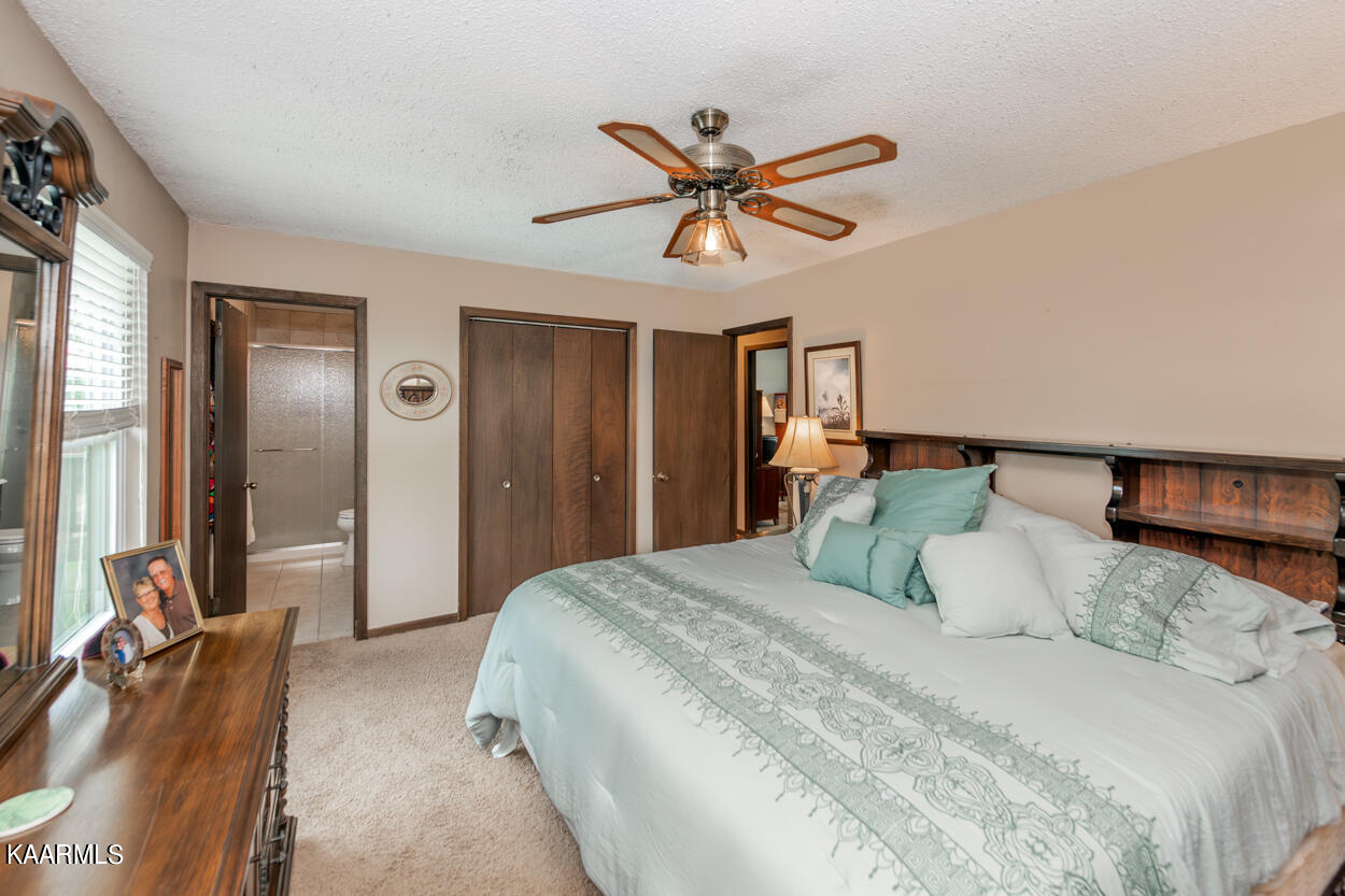 559 Burnett Station Rd