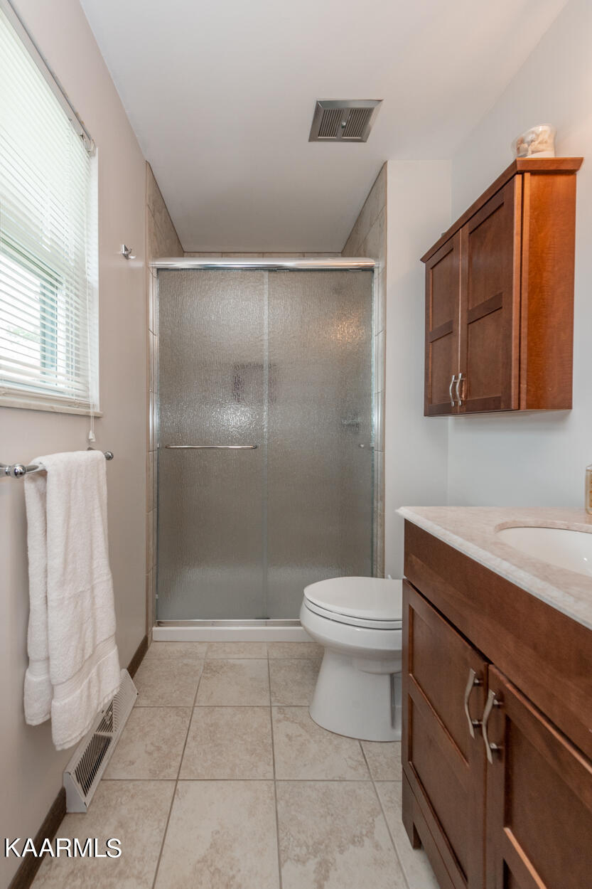 559 Burnett Station Rd