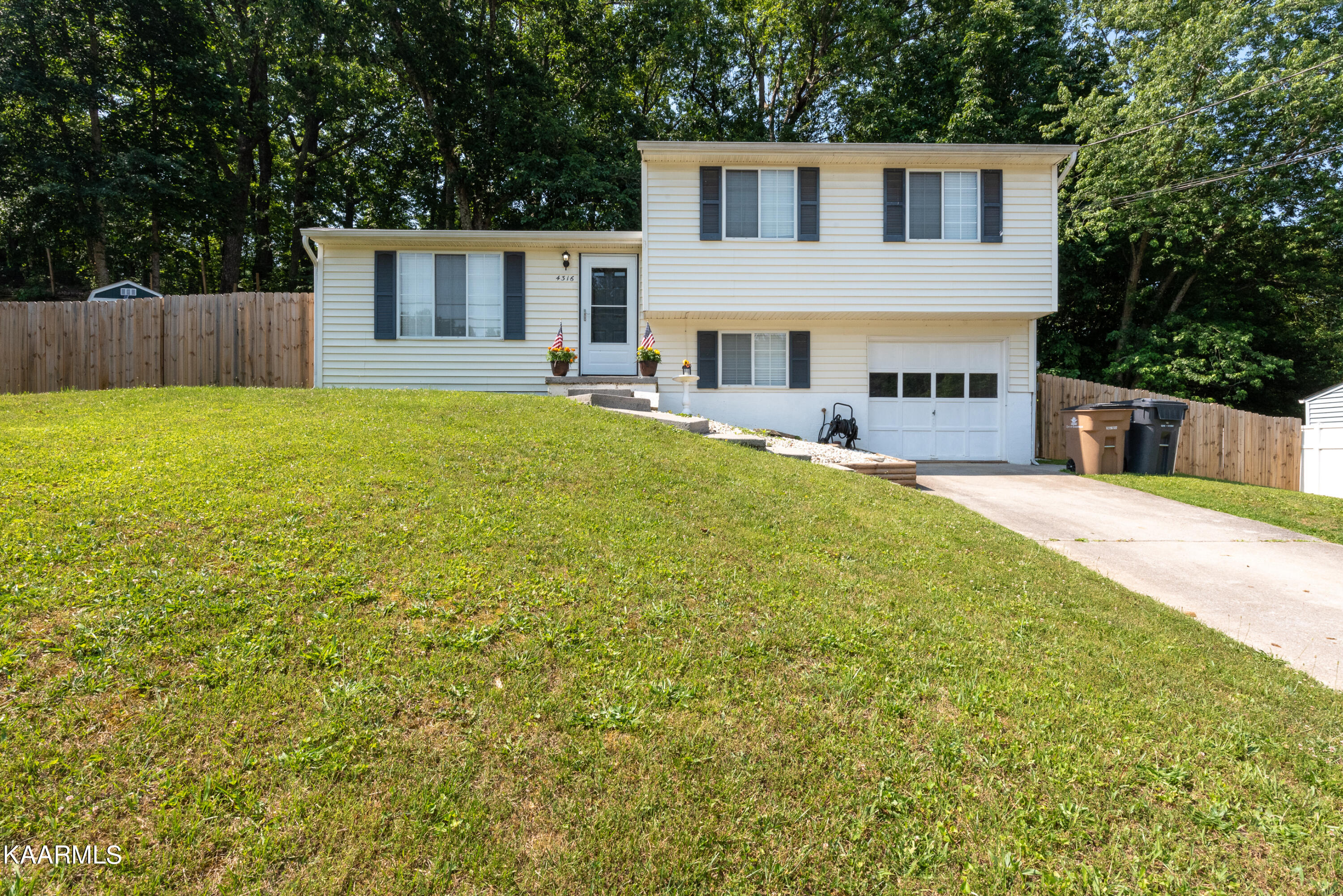 4316 Twin Pines Drive