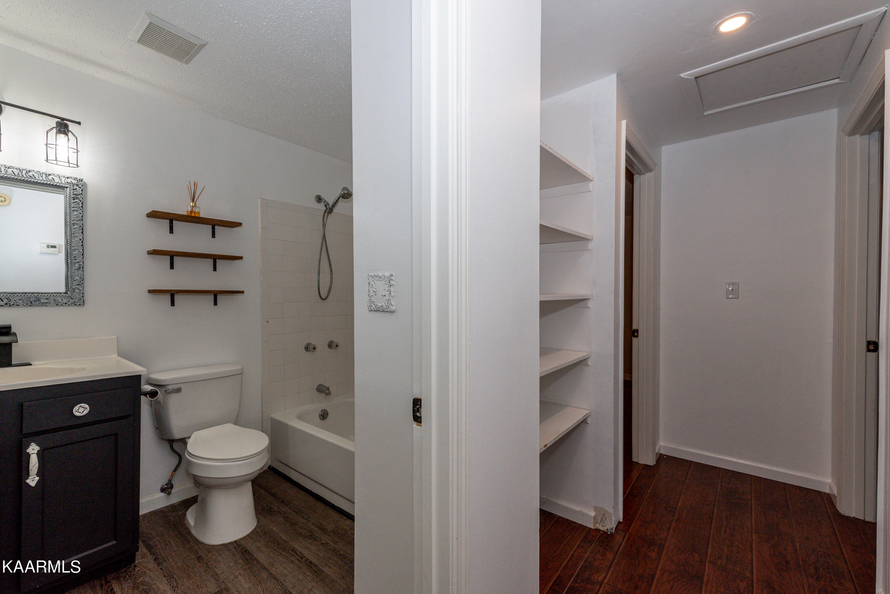 4316 Twin Pines Drive