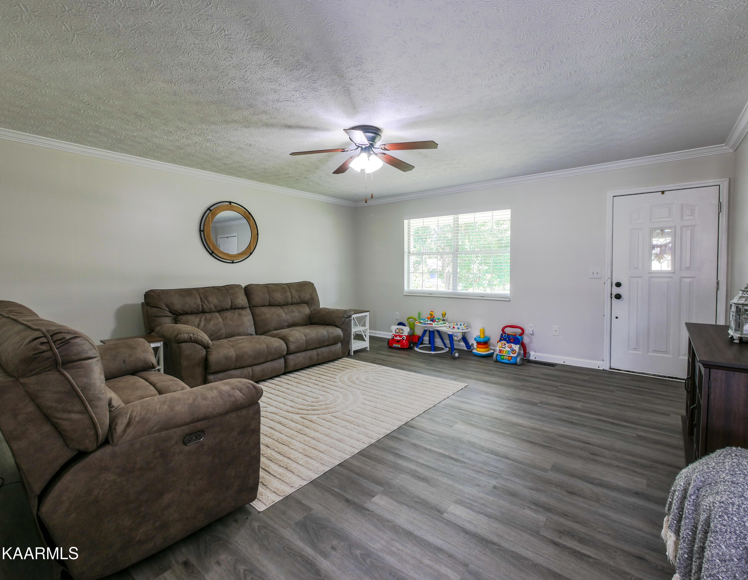 141 Meadow View Lane