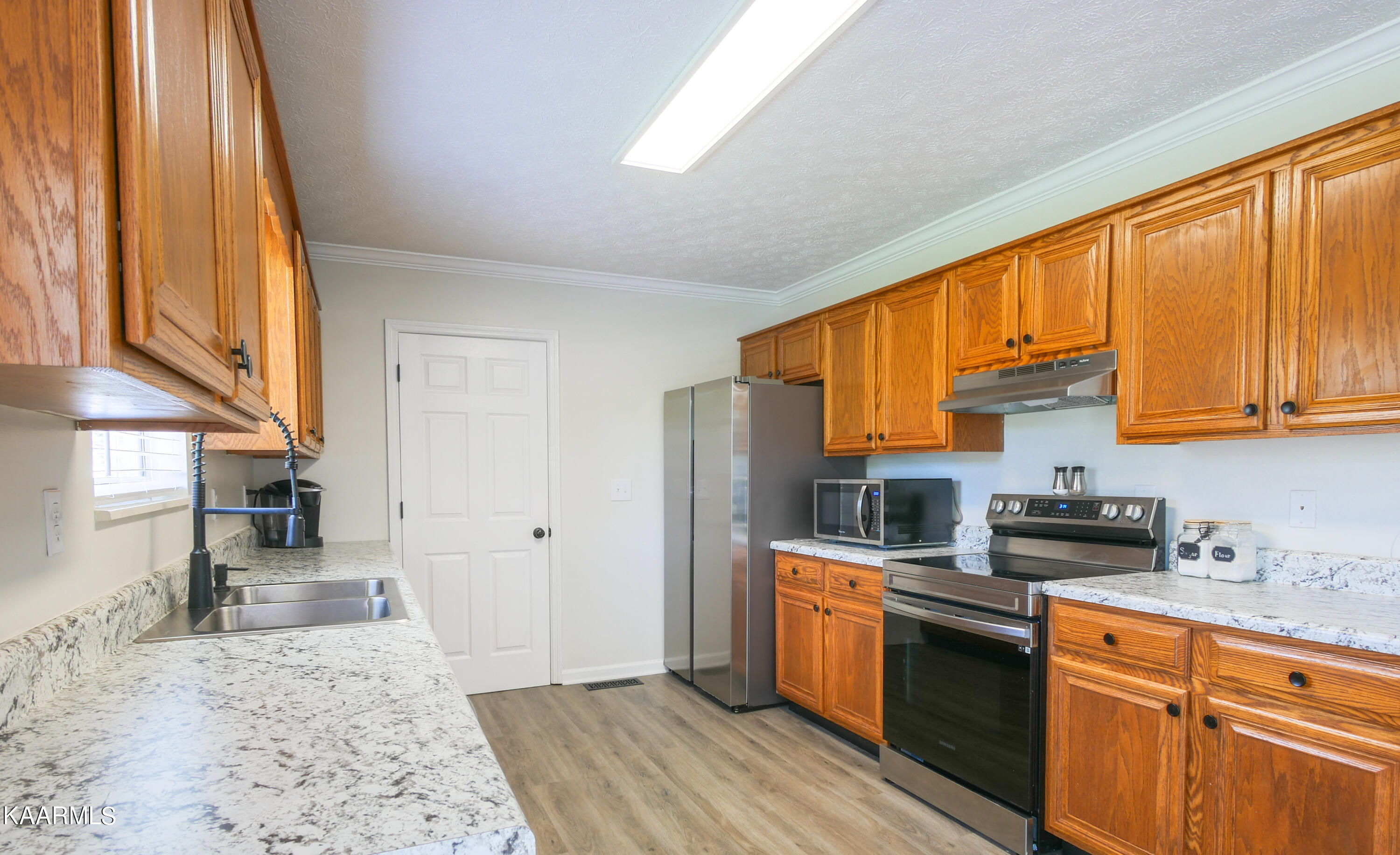 141 Meadow View Lane