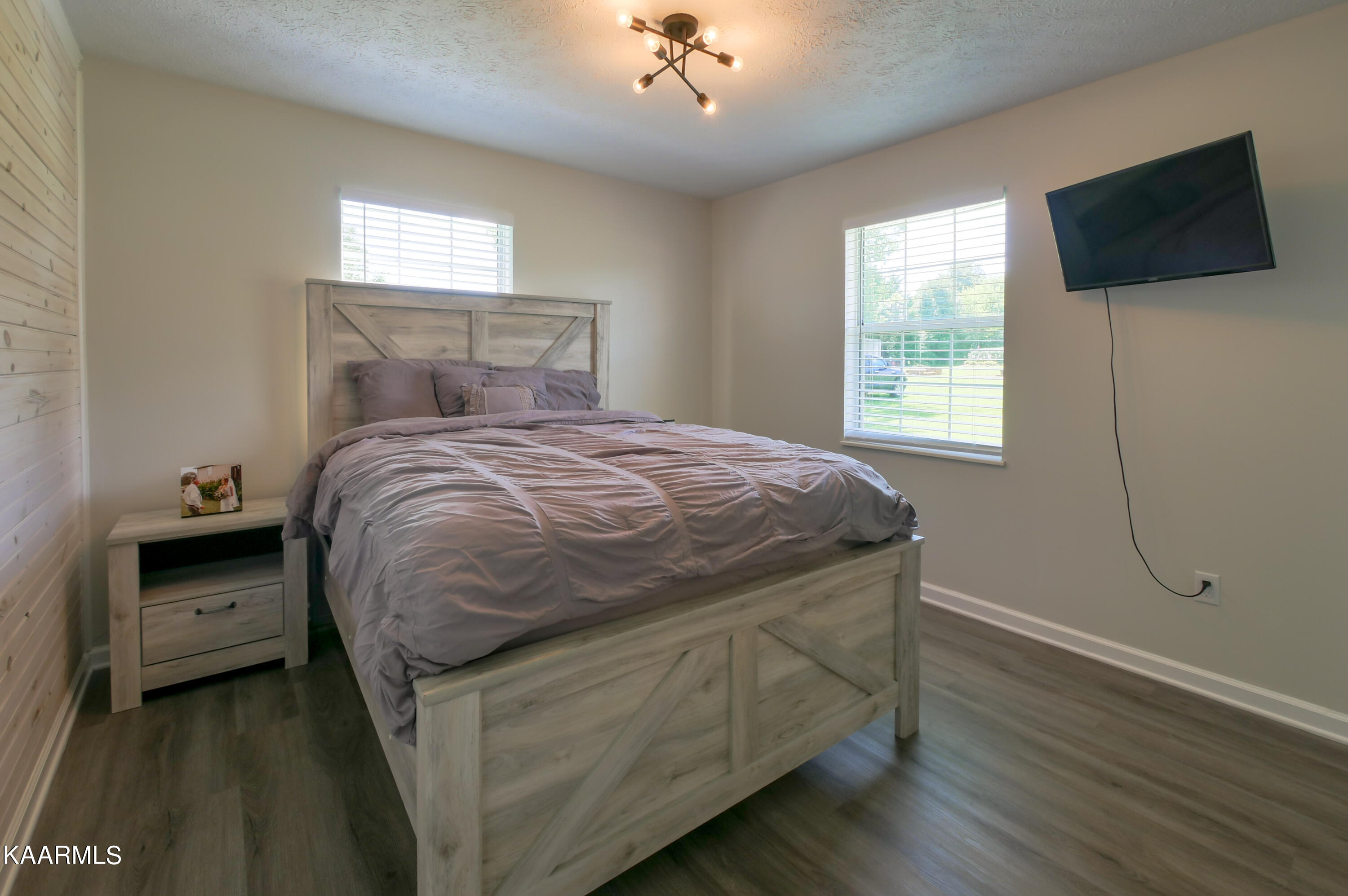 141 Meadow View Lane