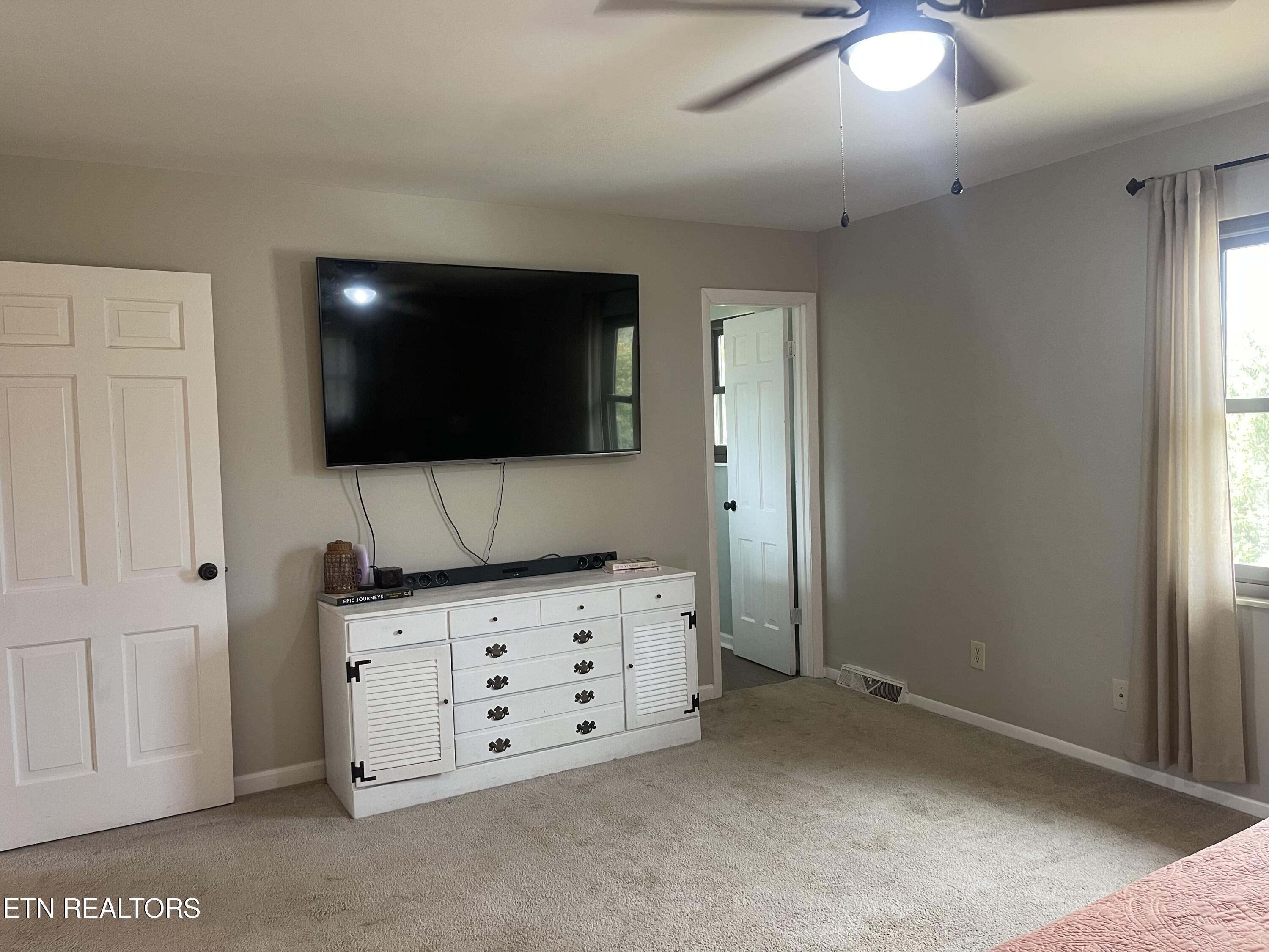 3401 Peppermint Hills Drive