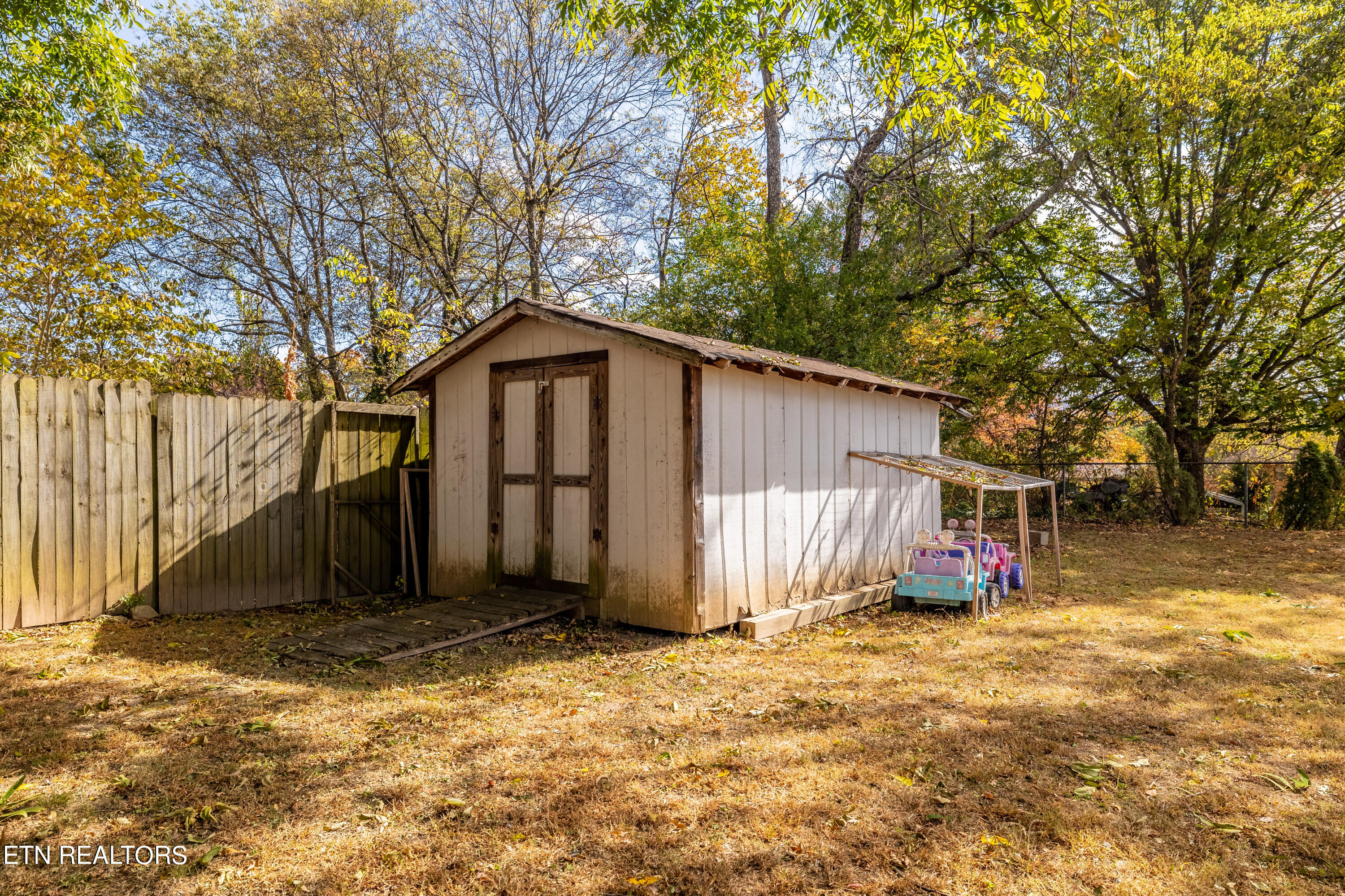 4628 Green Rd