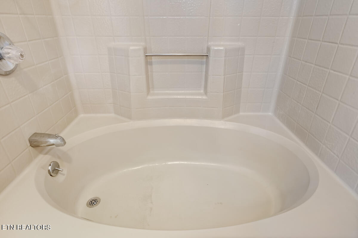 152 White Loop Rd