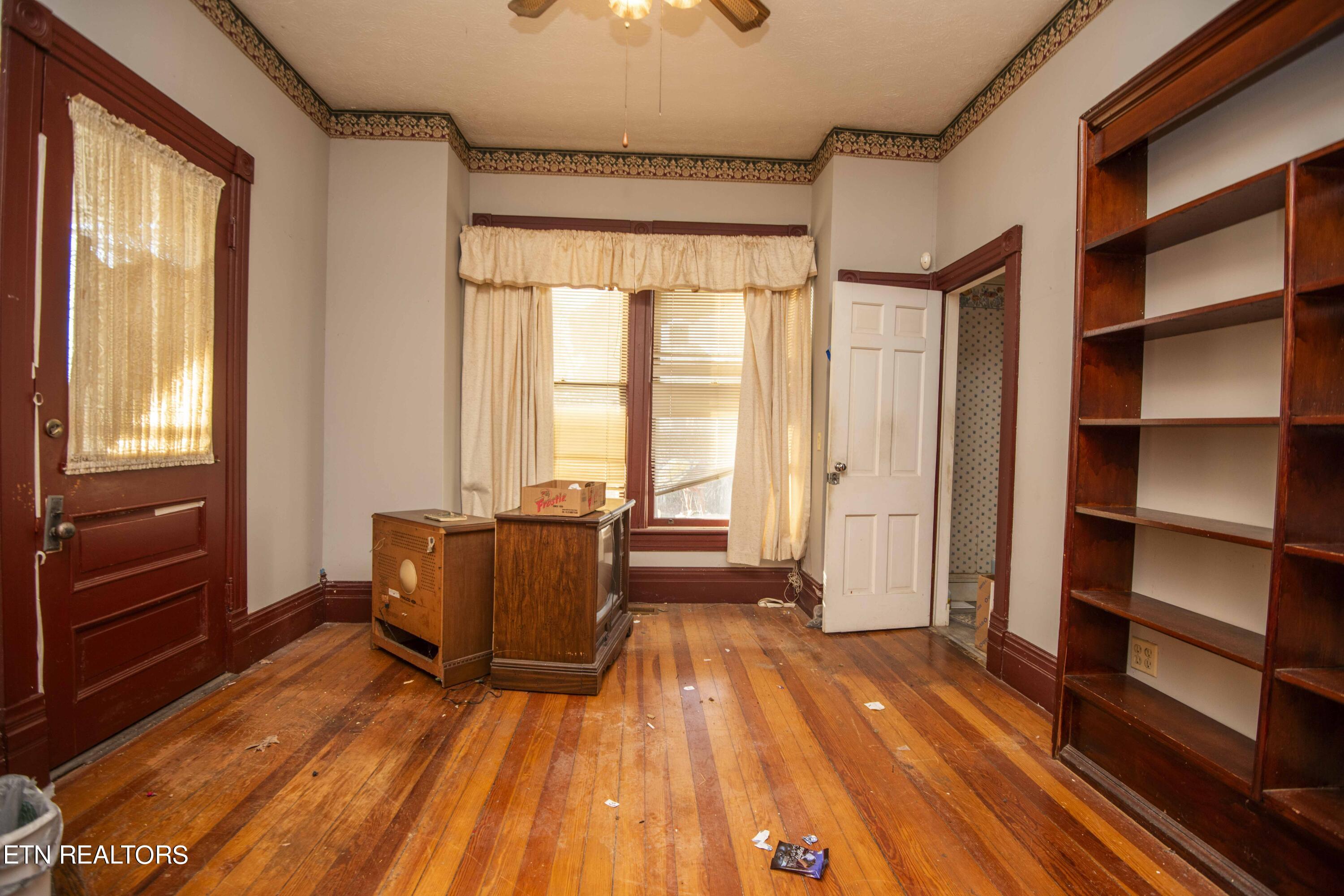 525 Margrave Drive