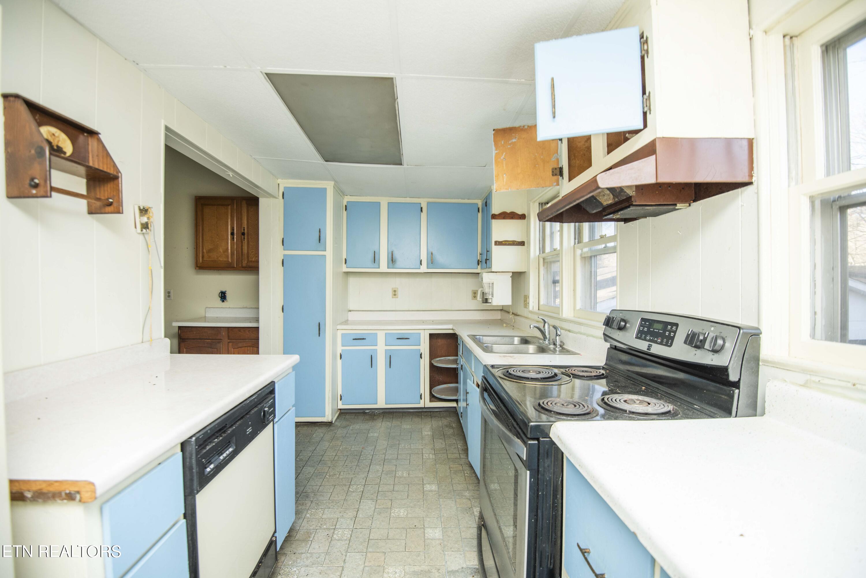 525 Margrave Drive