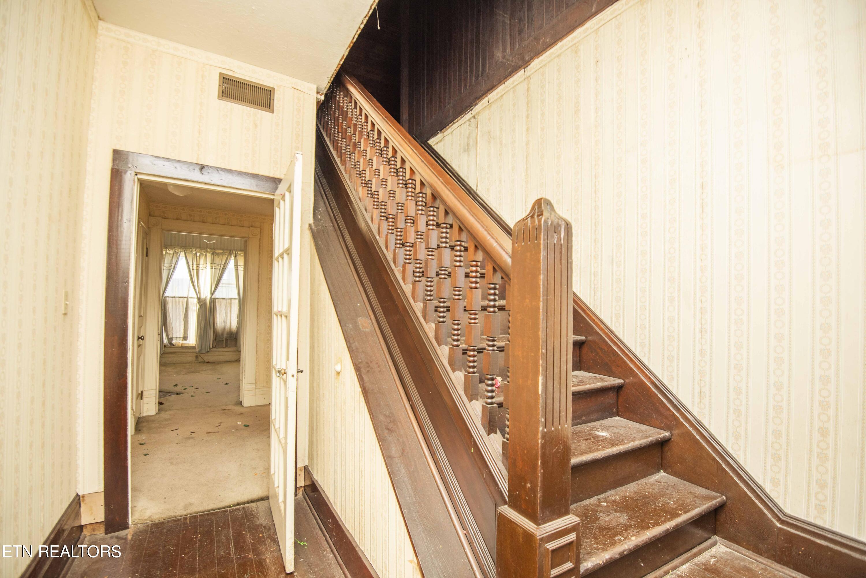 525 Margrave Drive