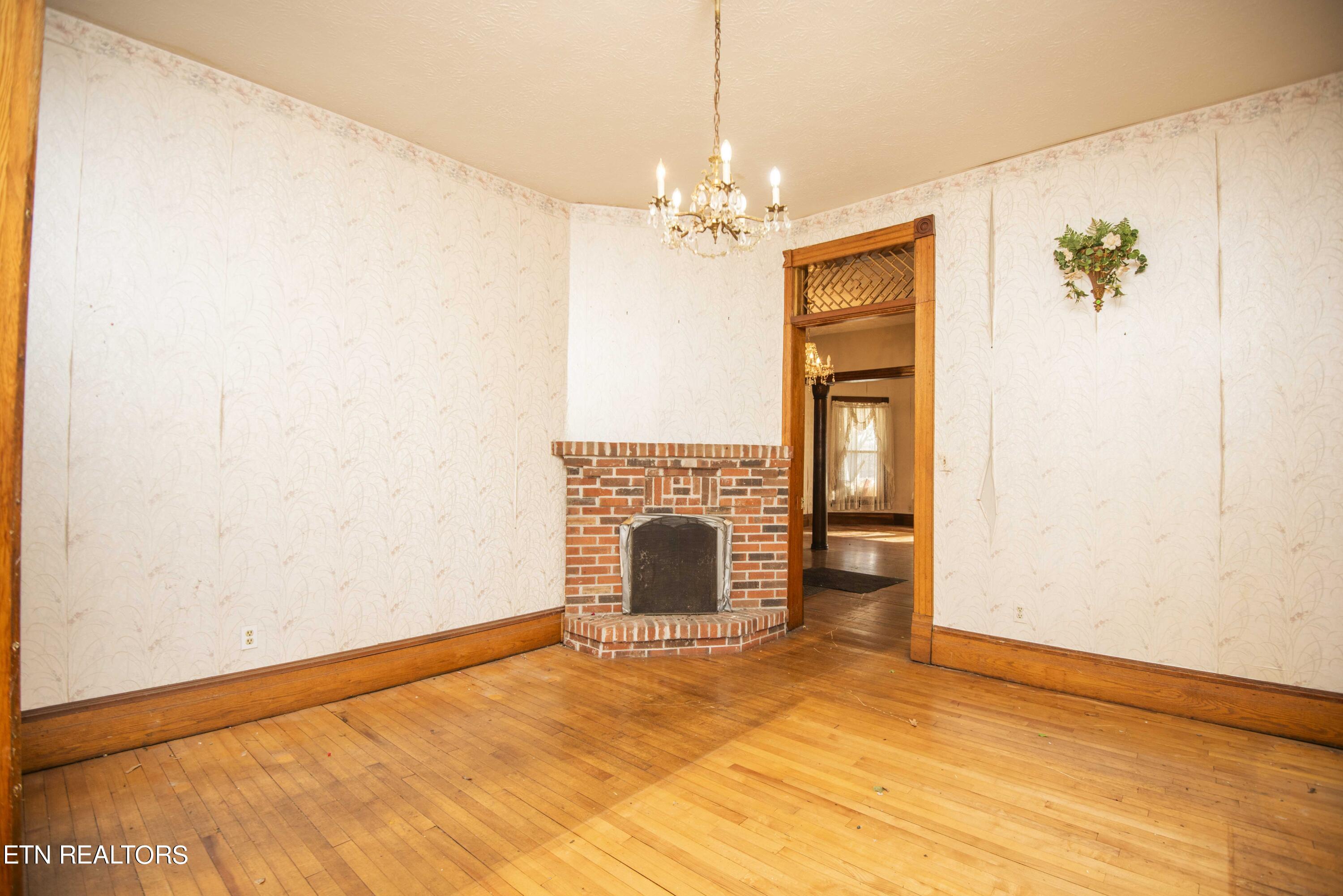 525 Margrave Drive