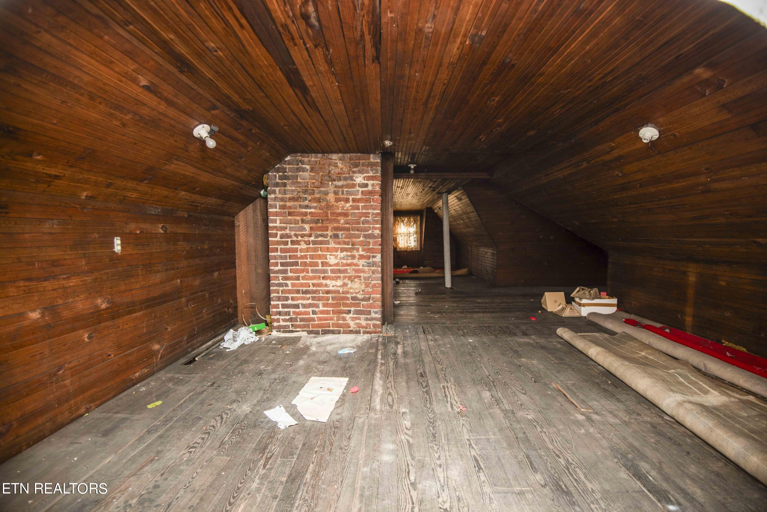 525 Margrave Drive
