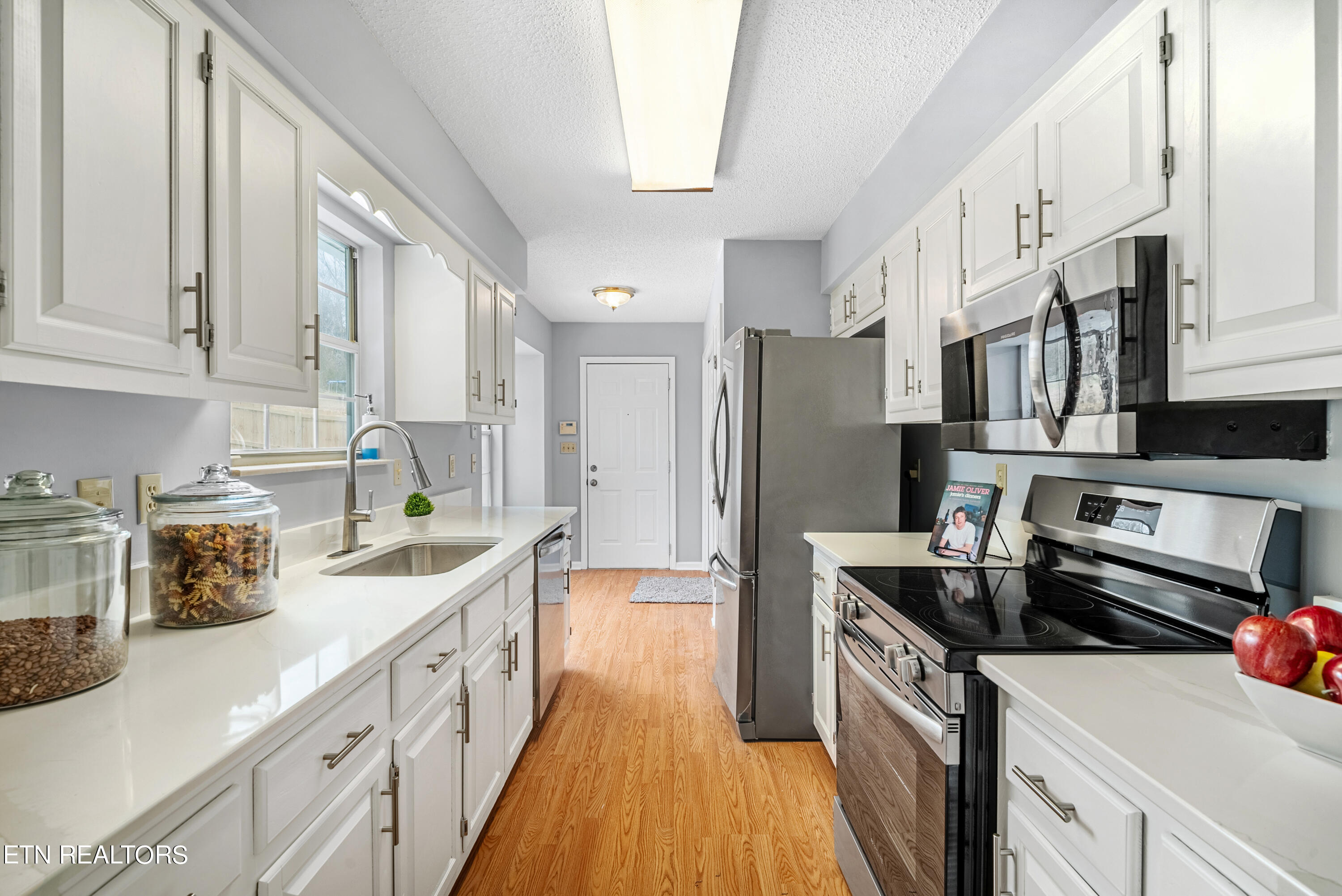 2742 Timberline Drive