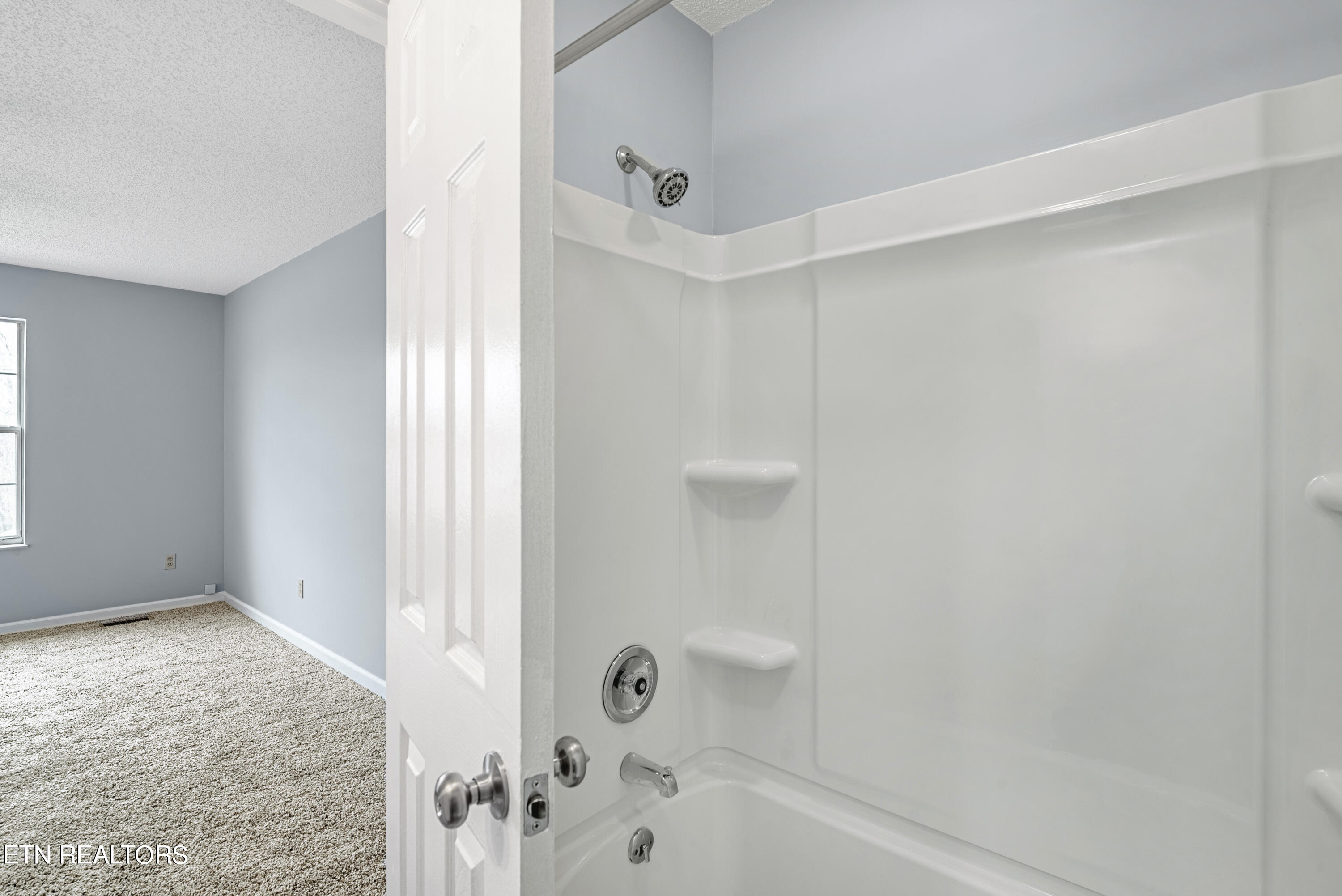 2742 Timberline Drive