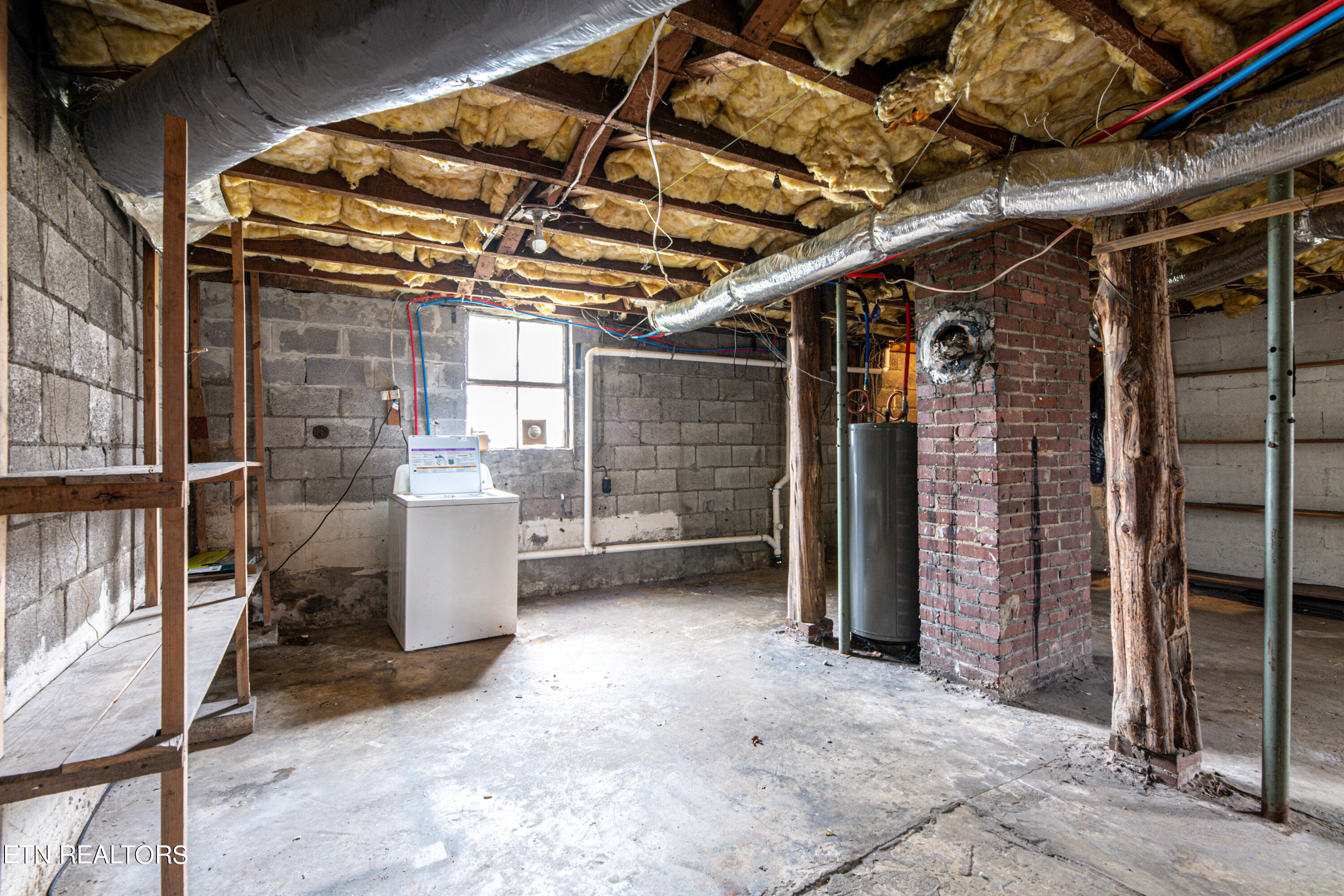 236 SW Buckner Ave