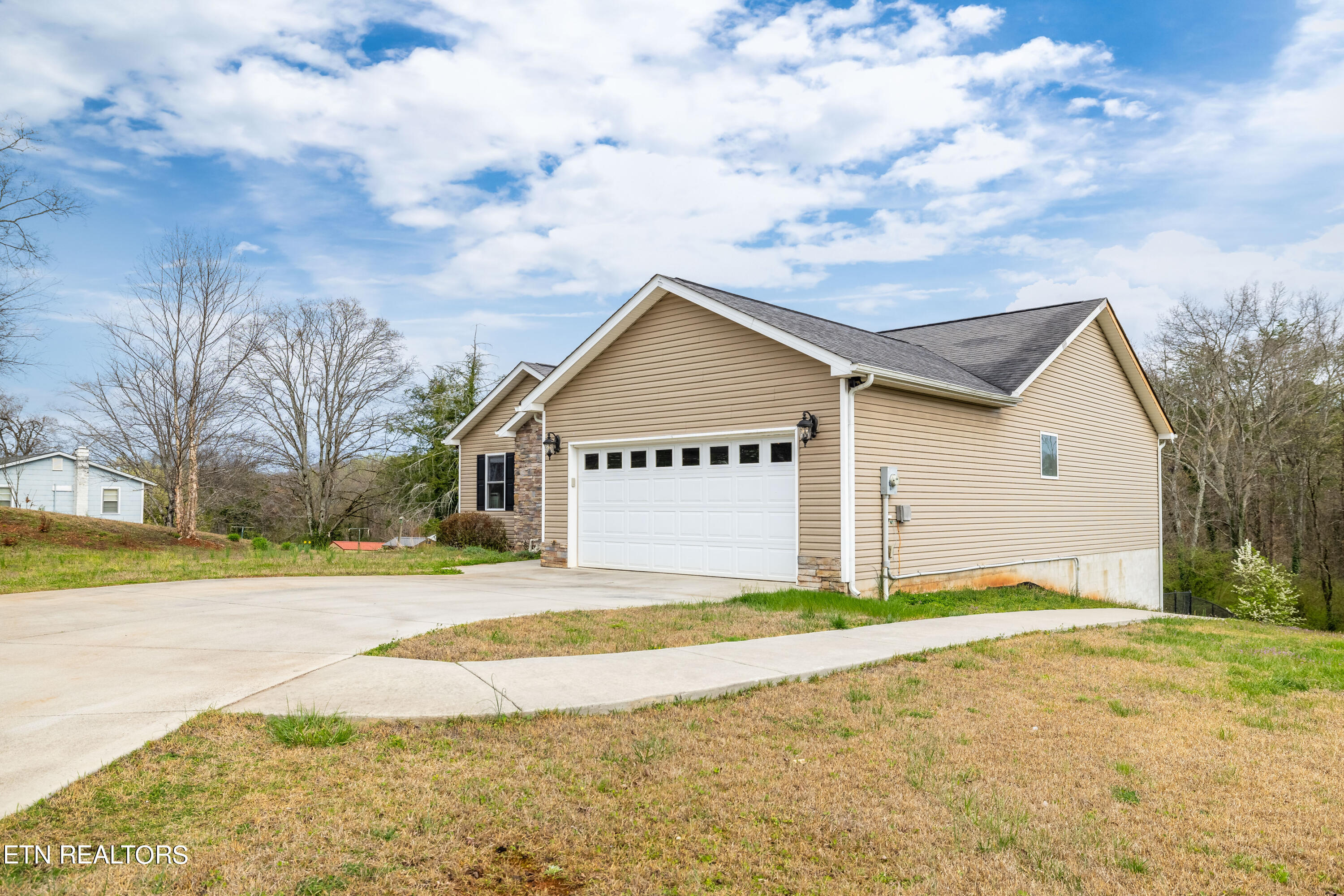2481 Topside Rd