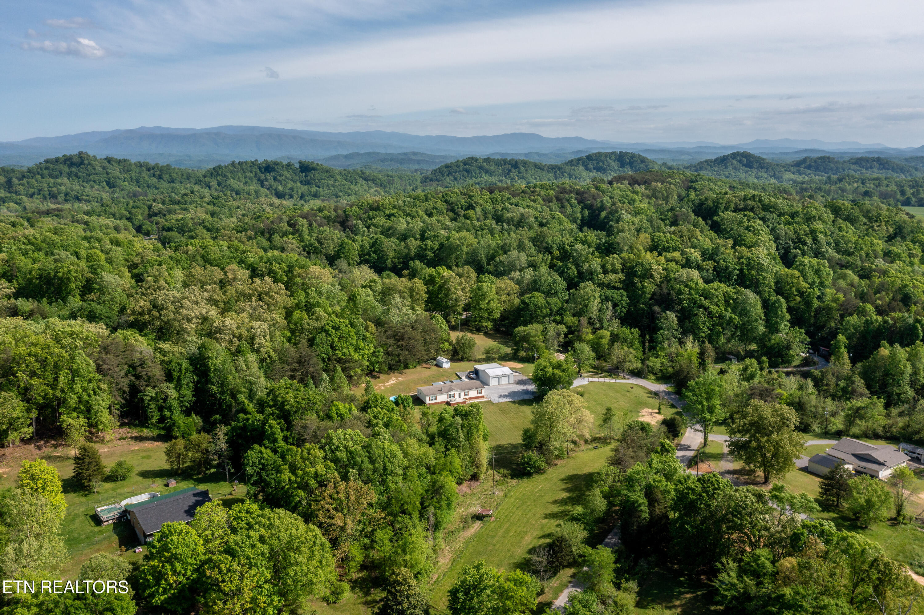 1614 Tom McCall Rd