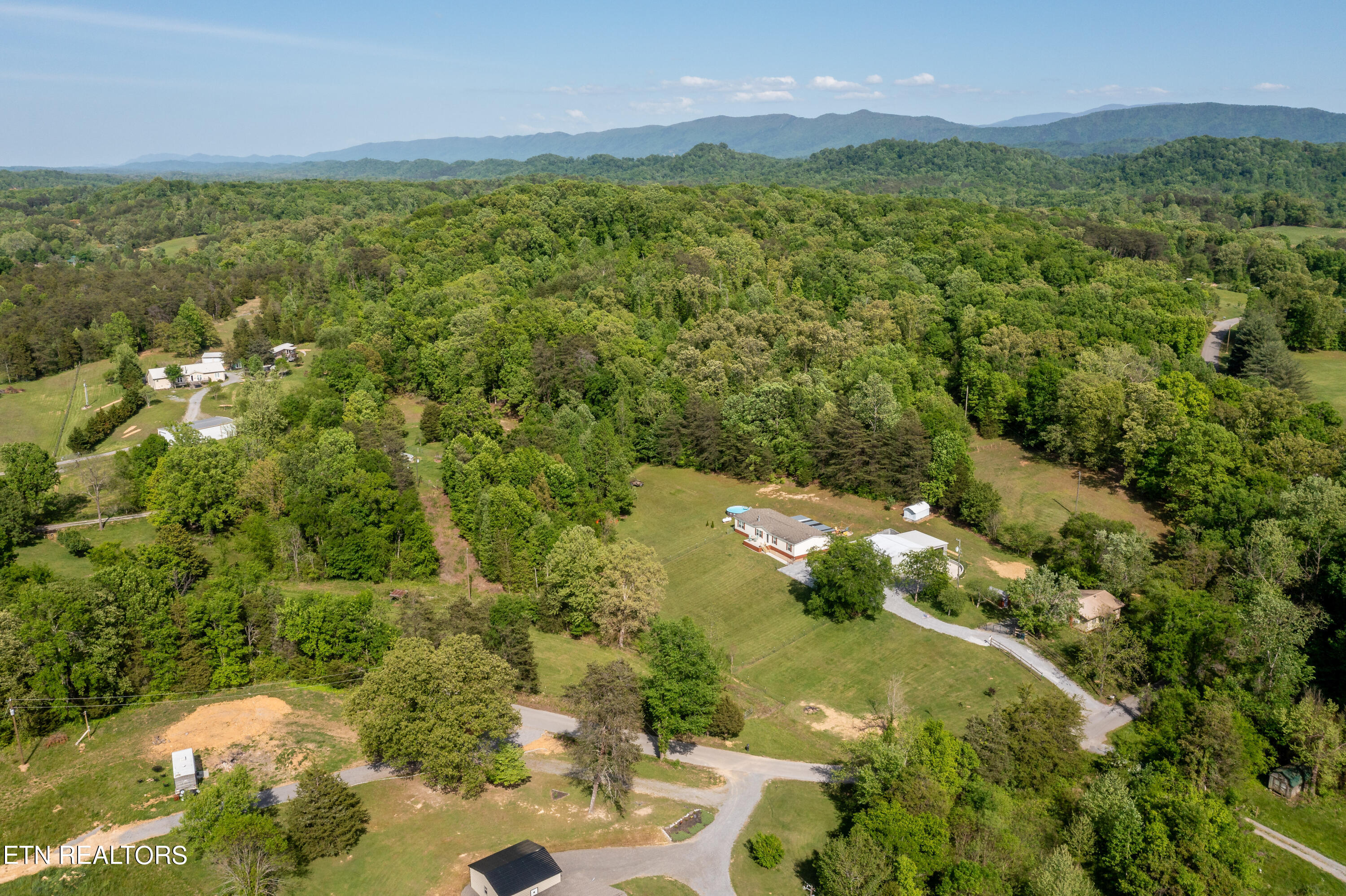 1614 Tom McCall Rd