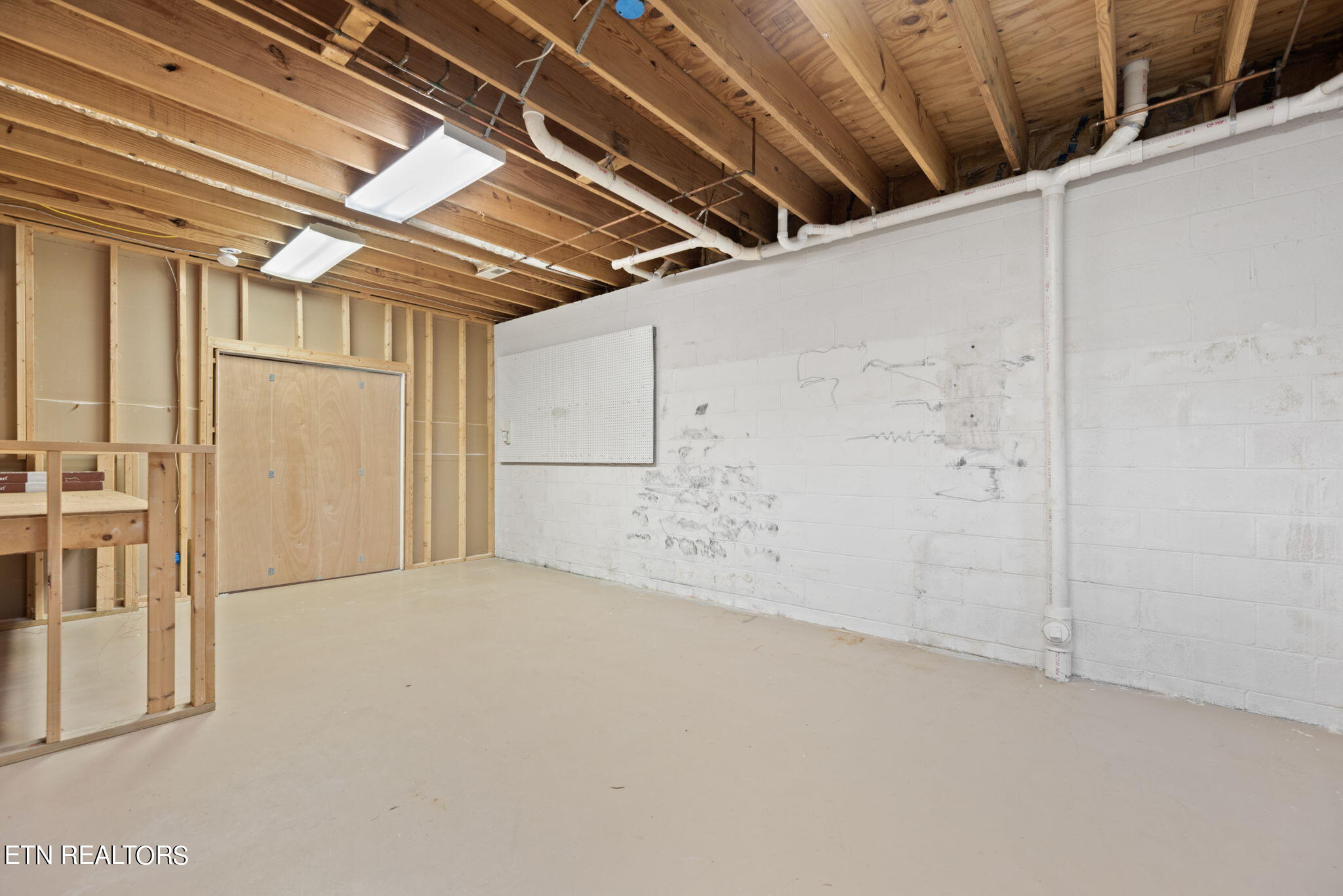 3903 Harris Rd