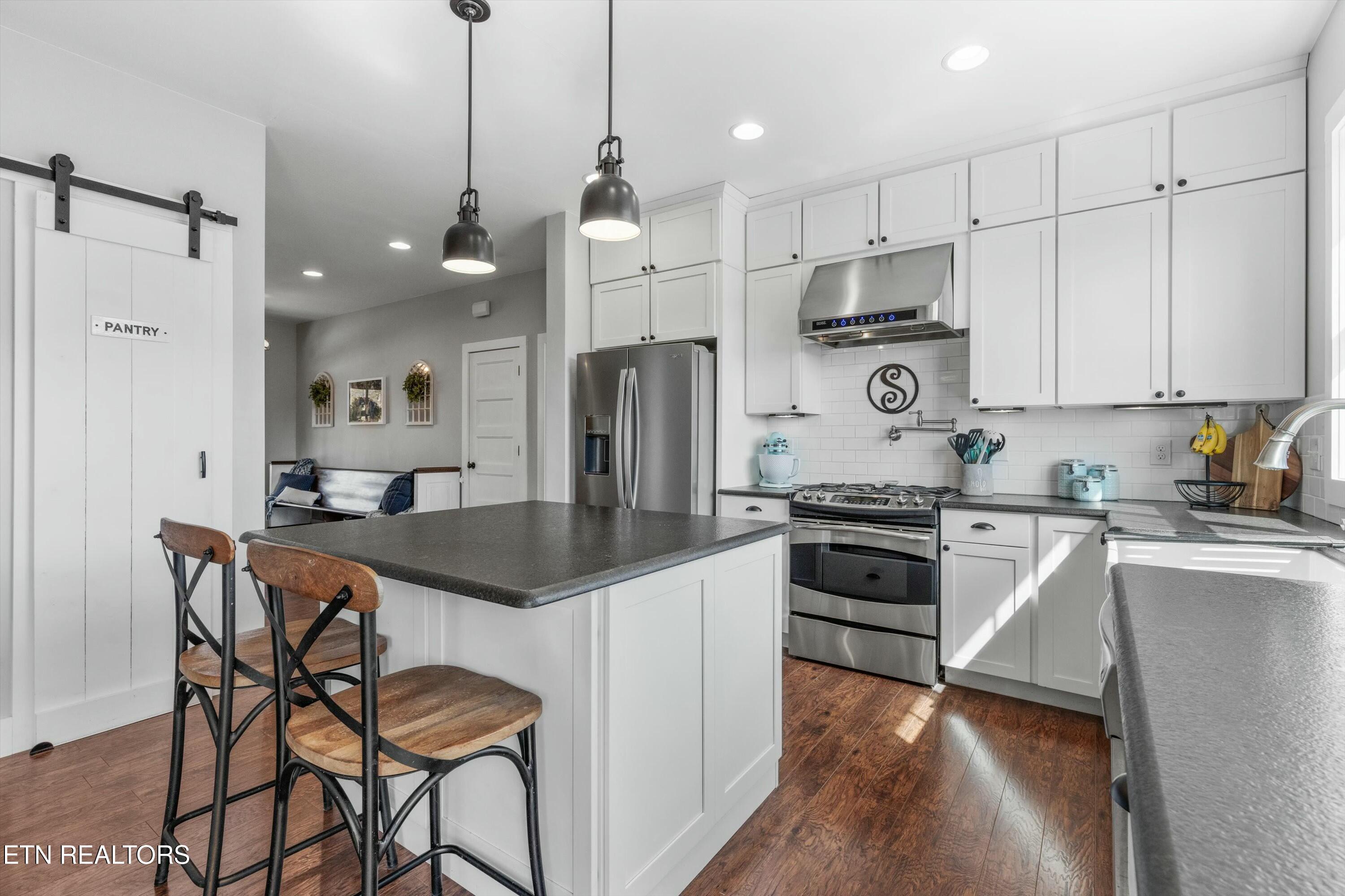 6552 Lee Thompson Lane
