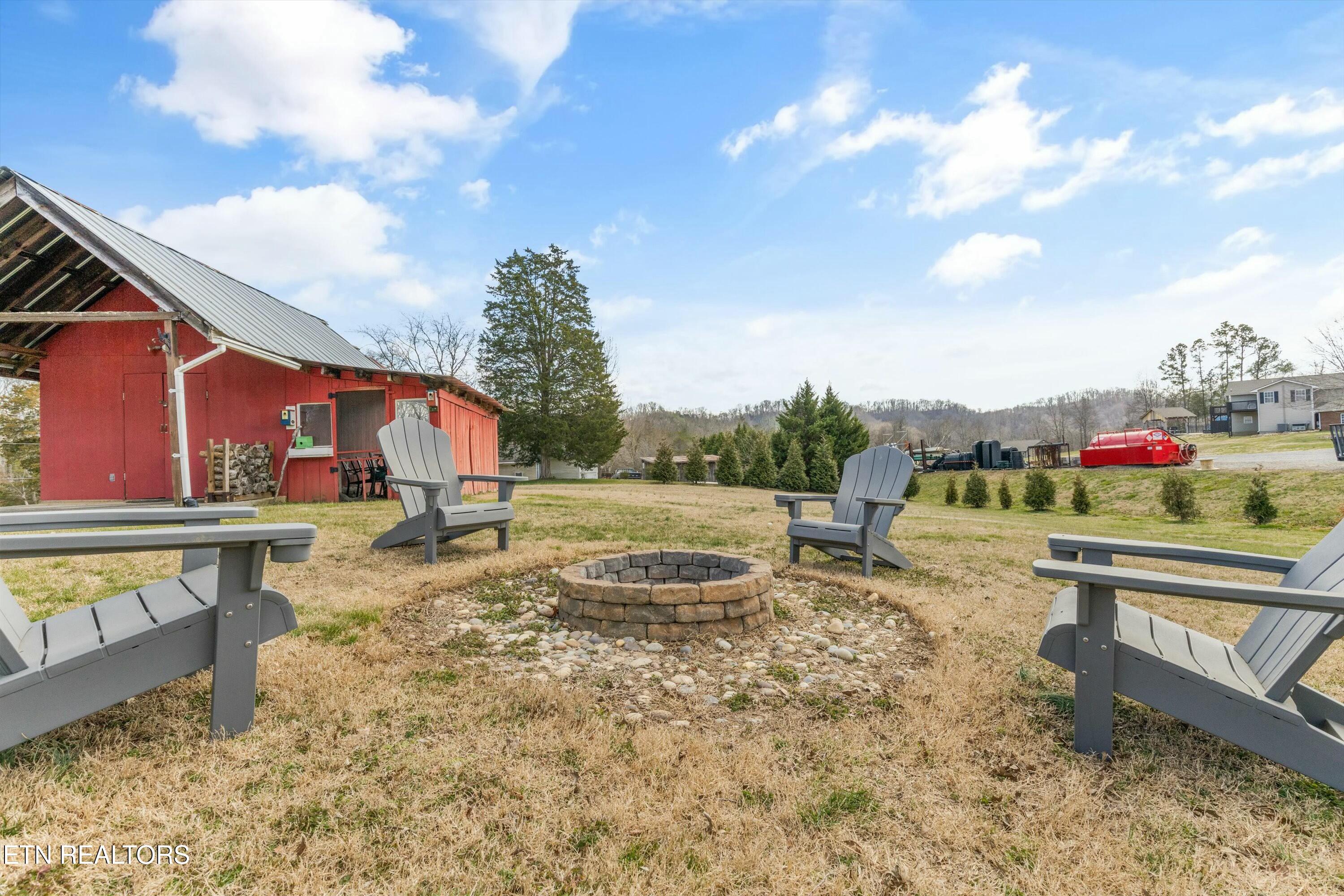 6552 Lee Thompson Lane