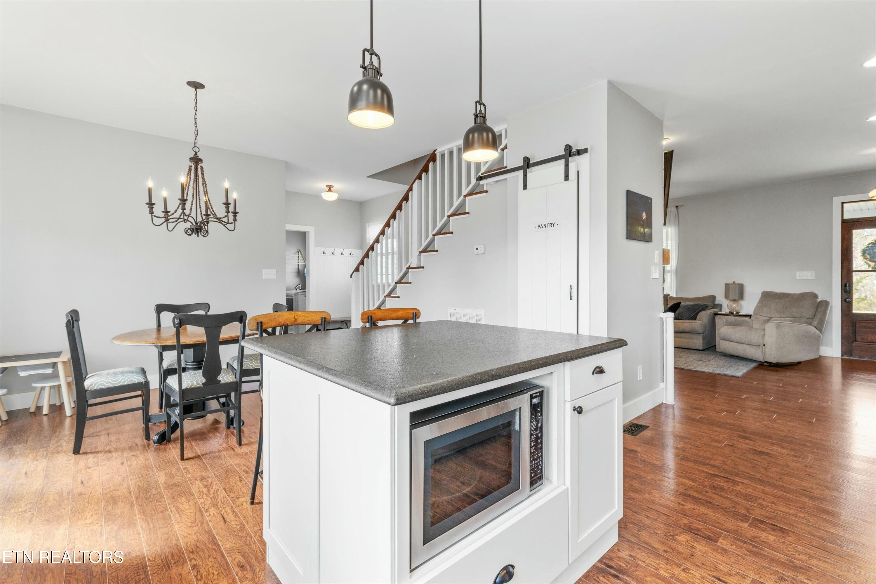 6552 Lee Thompson Lane