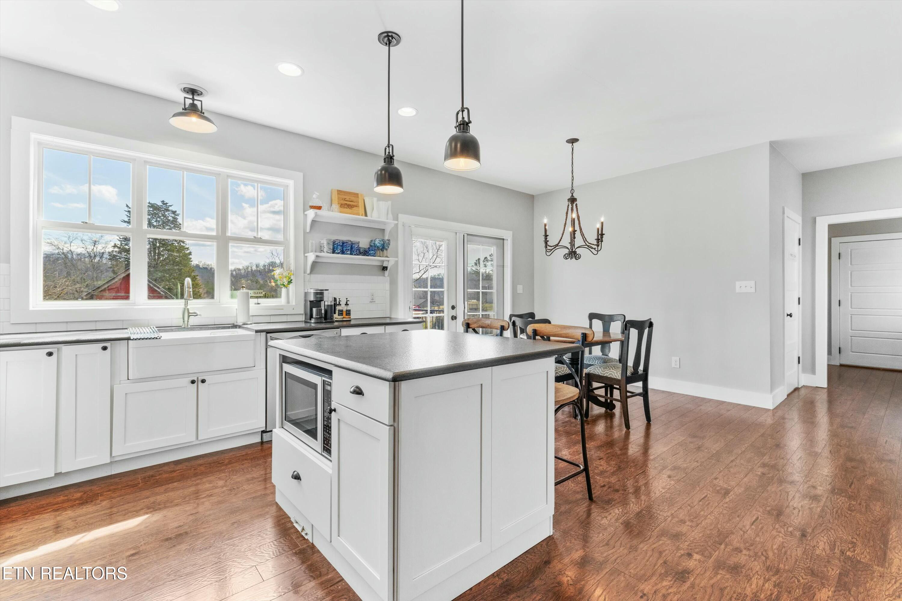 6552 Lee Thompson Lane
