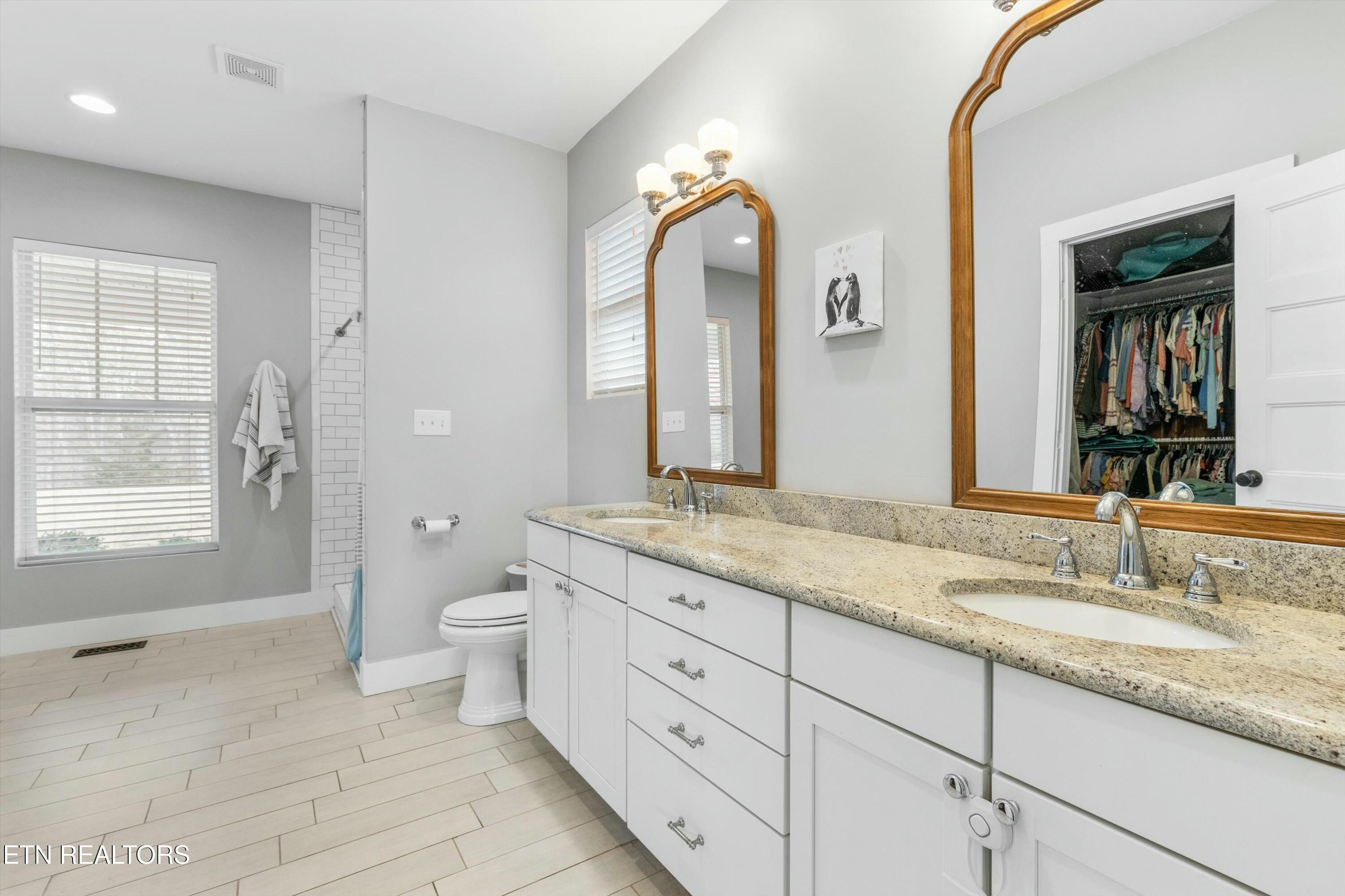 6552 Lee Thompson Lane