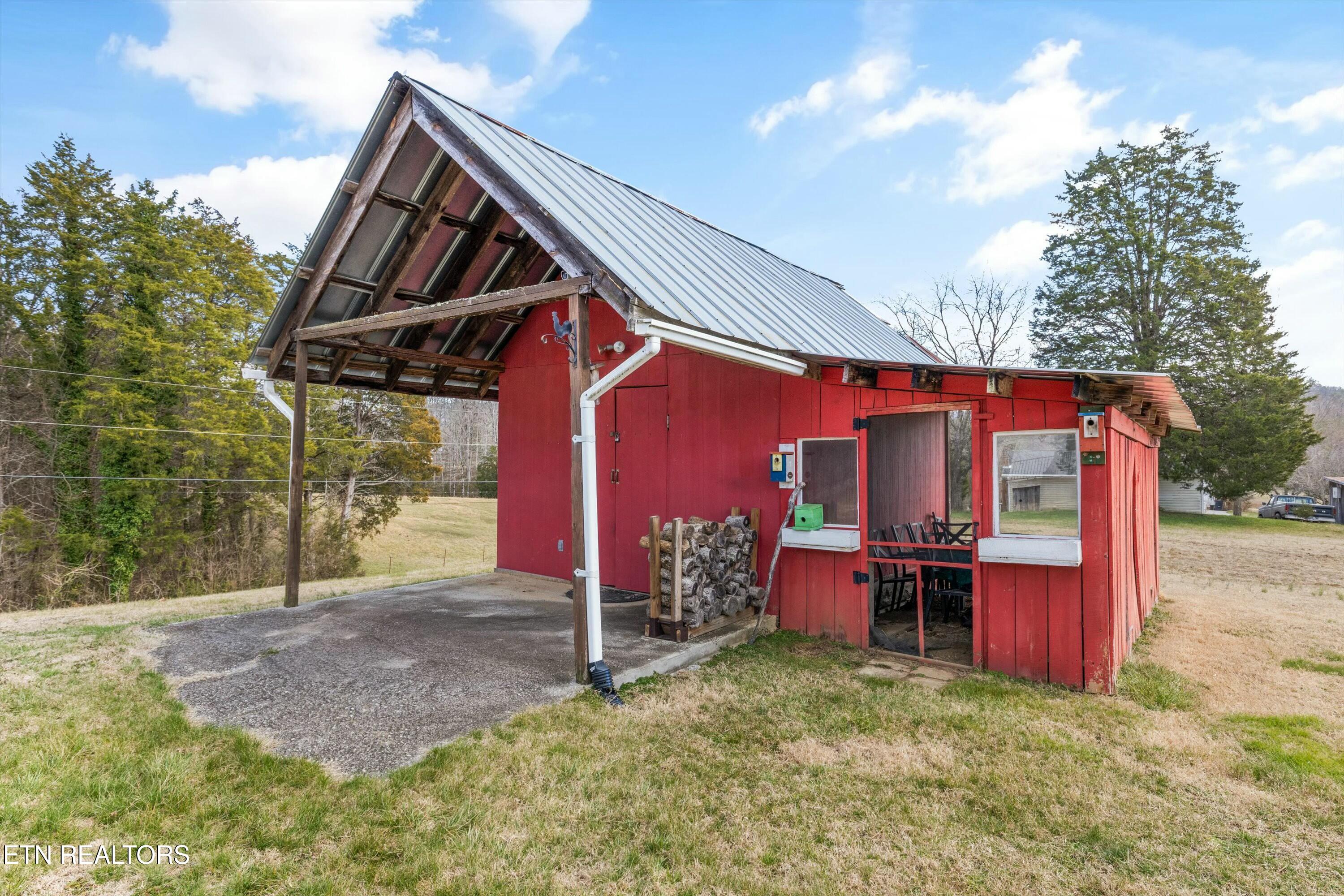 6552 Lee Thompson Lane