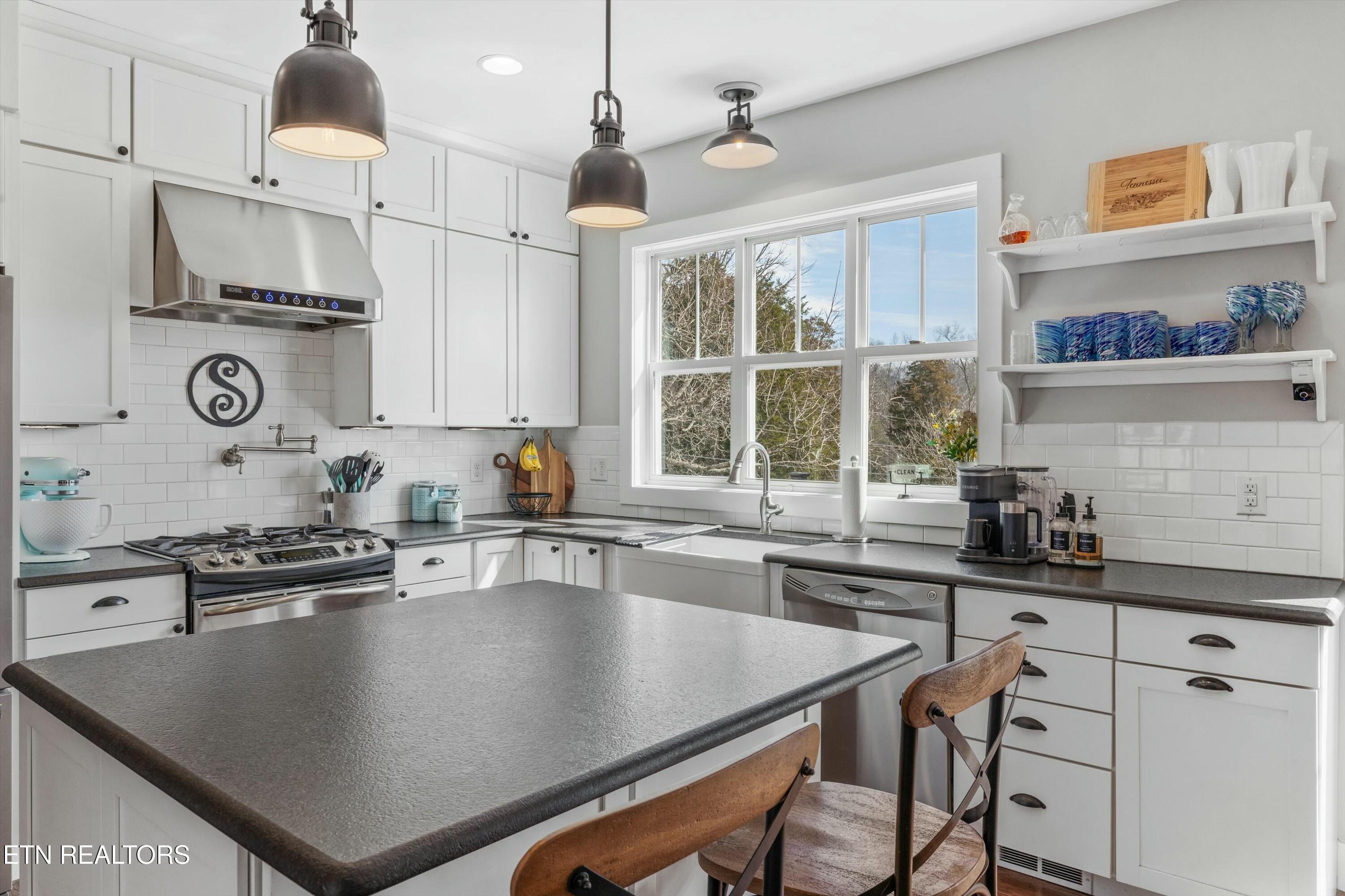 6552 Lee Thompson Lane