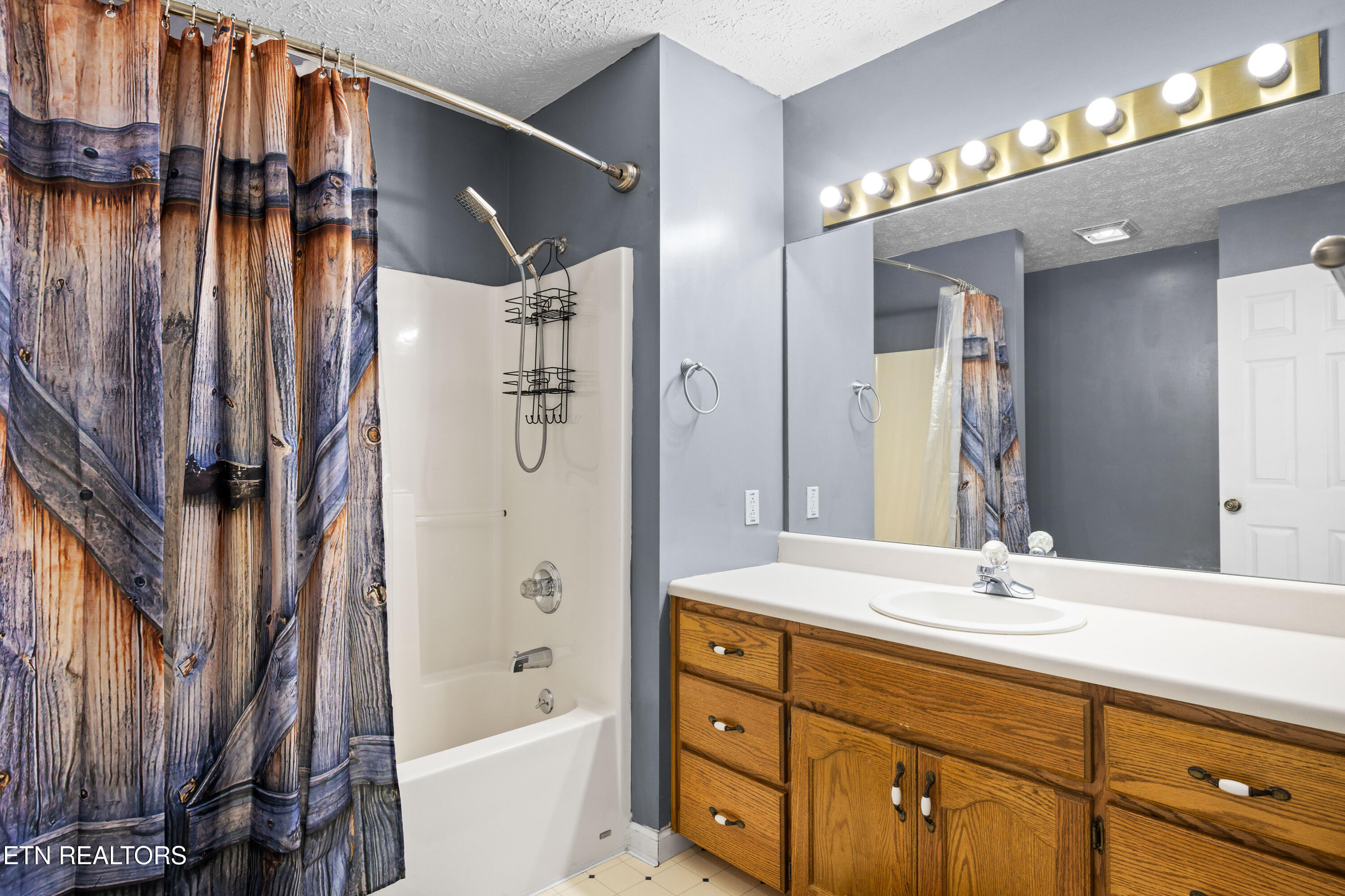 5701 Quail Run Drive