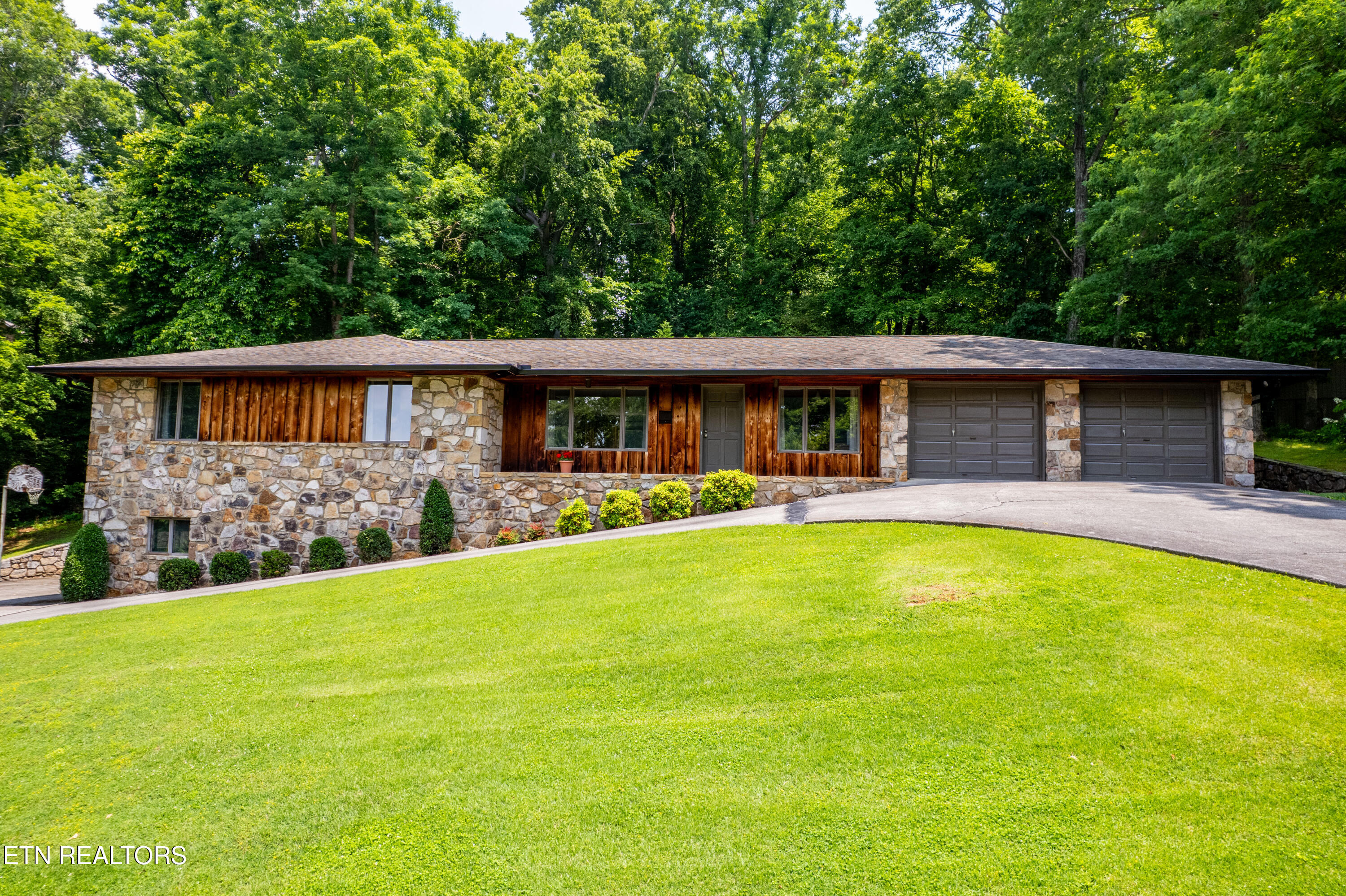 3837 Twin Island Drive