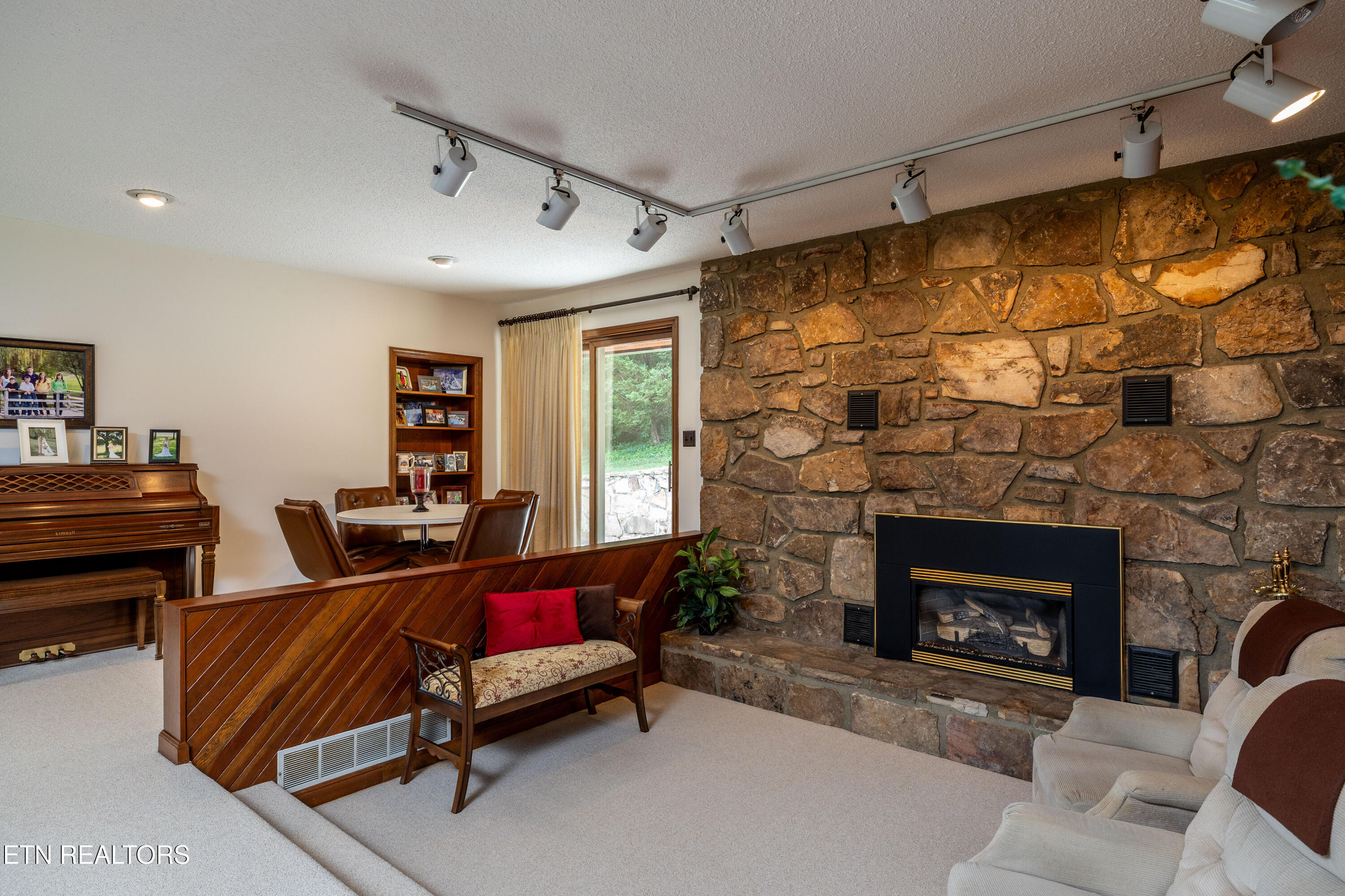 3837 Twin Island Drive