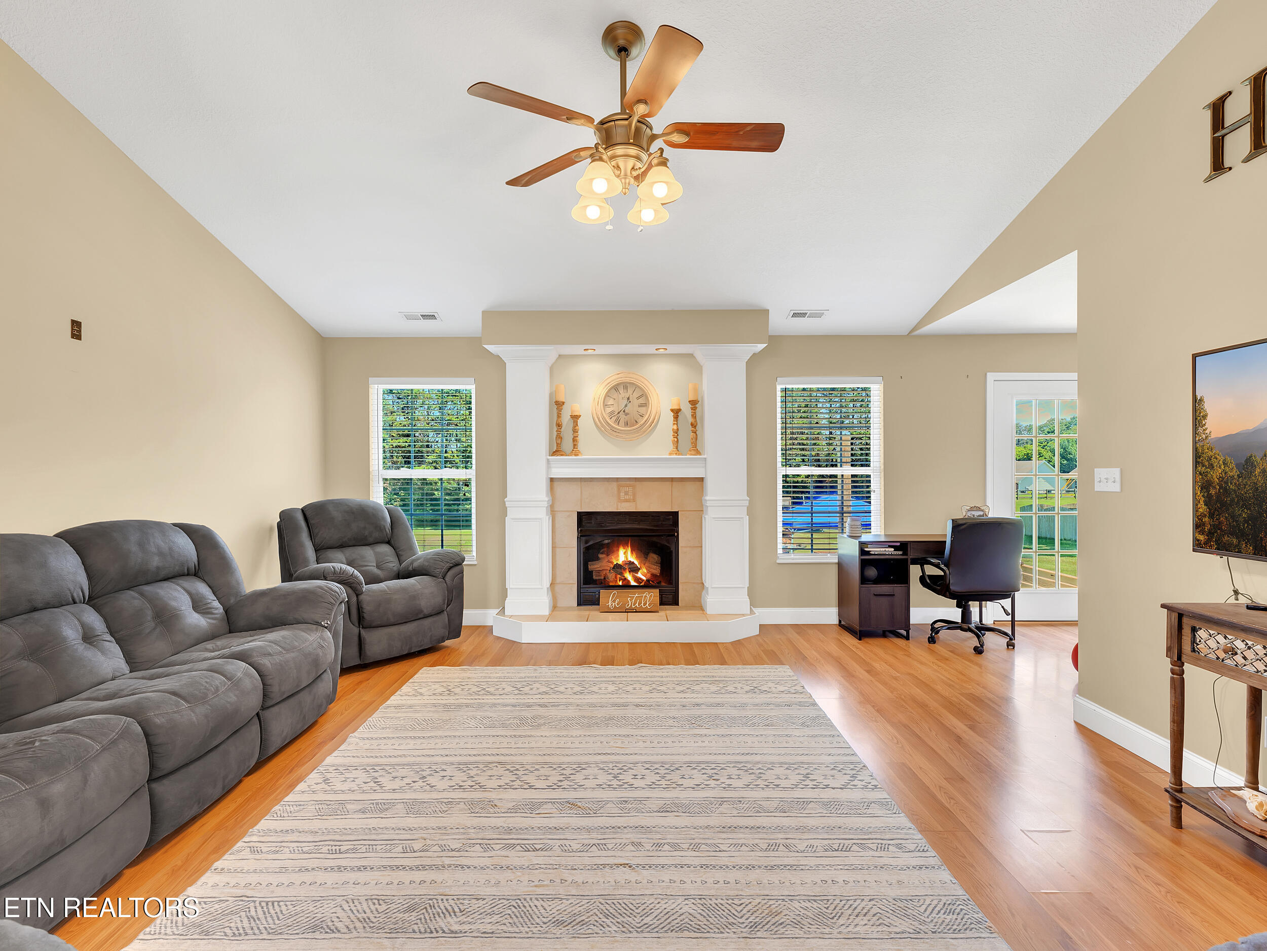 910 Mossy Grove Ln Lane