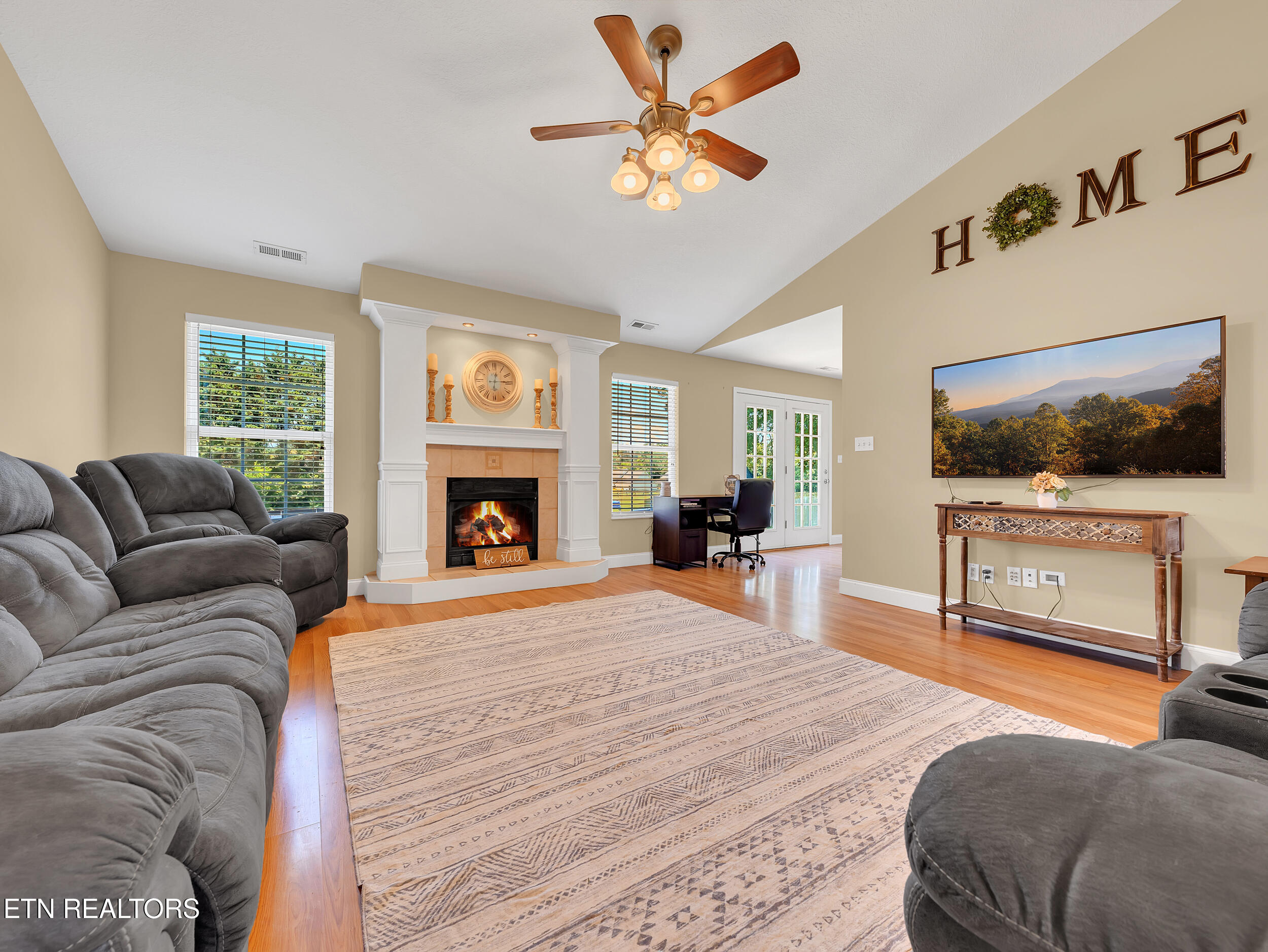 910 Mossy Grove Ln Lane