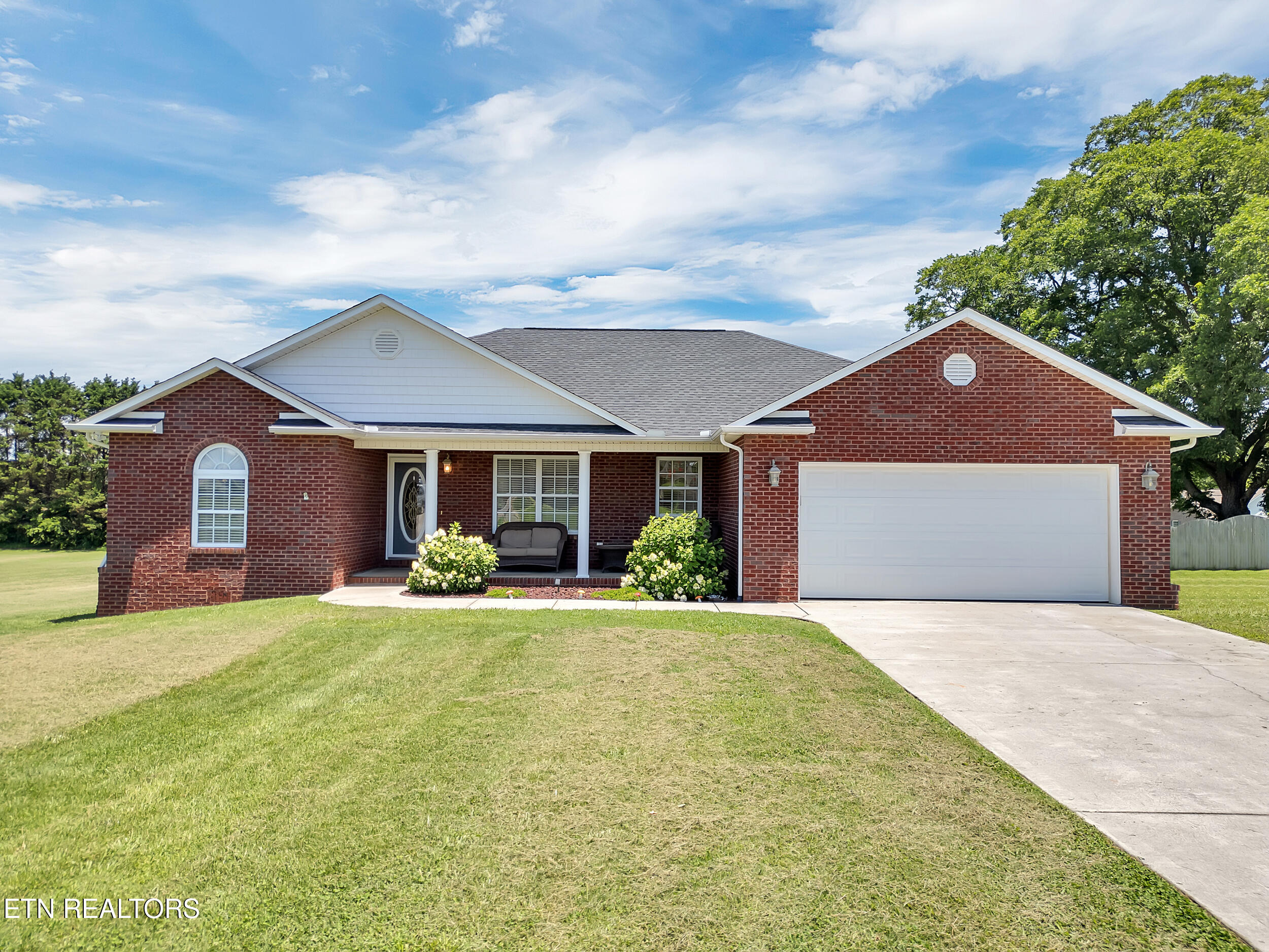 910 Mossy Grove Ln Lane
