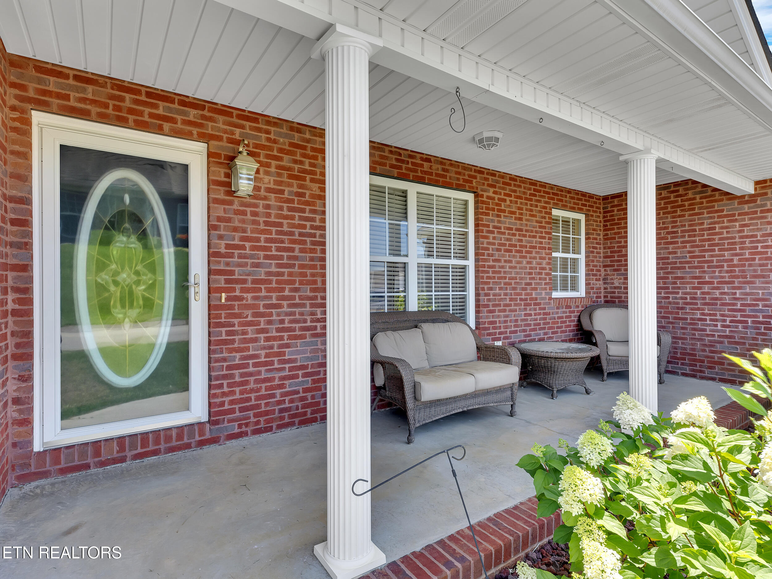 910 Mossy Grove Ln Lane