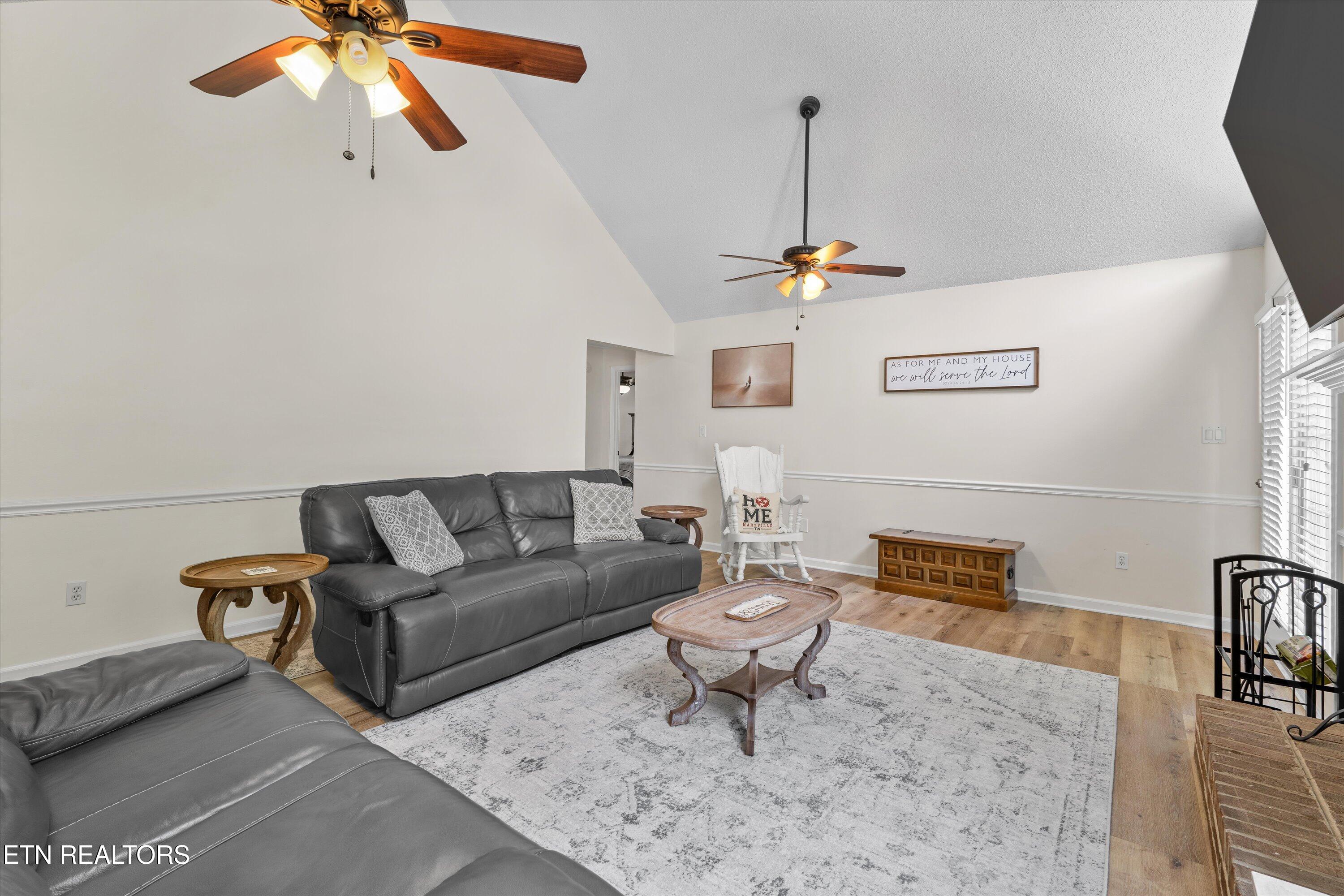 1717 Westcliff Drive