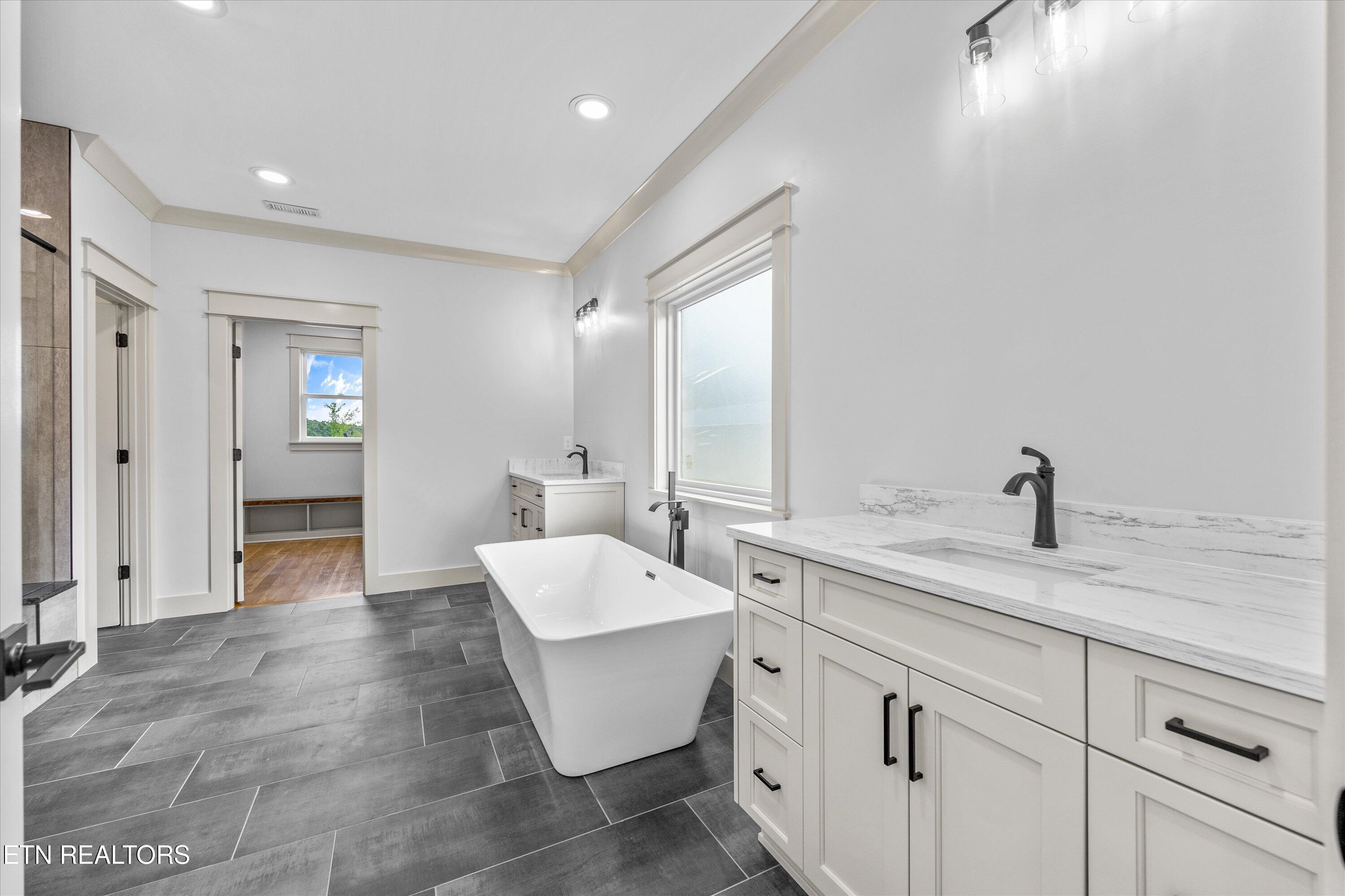 5914 John Drive
