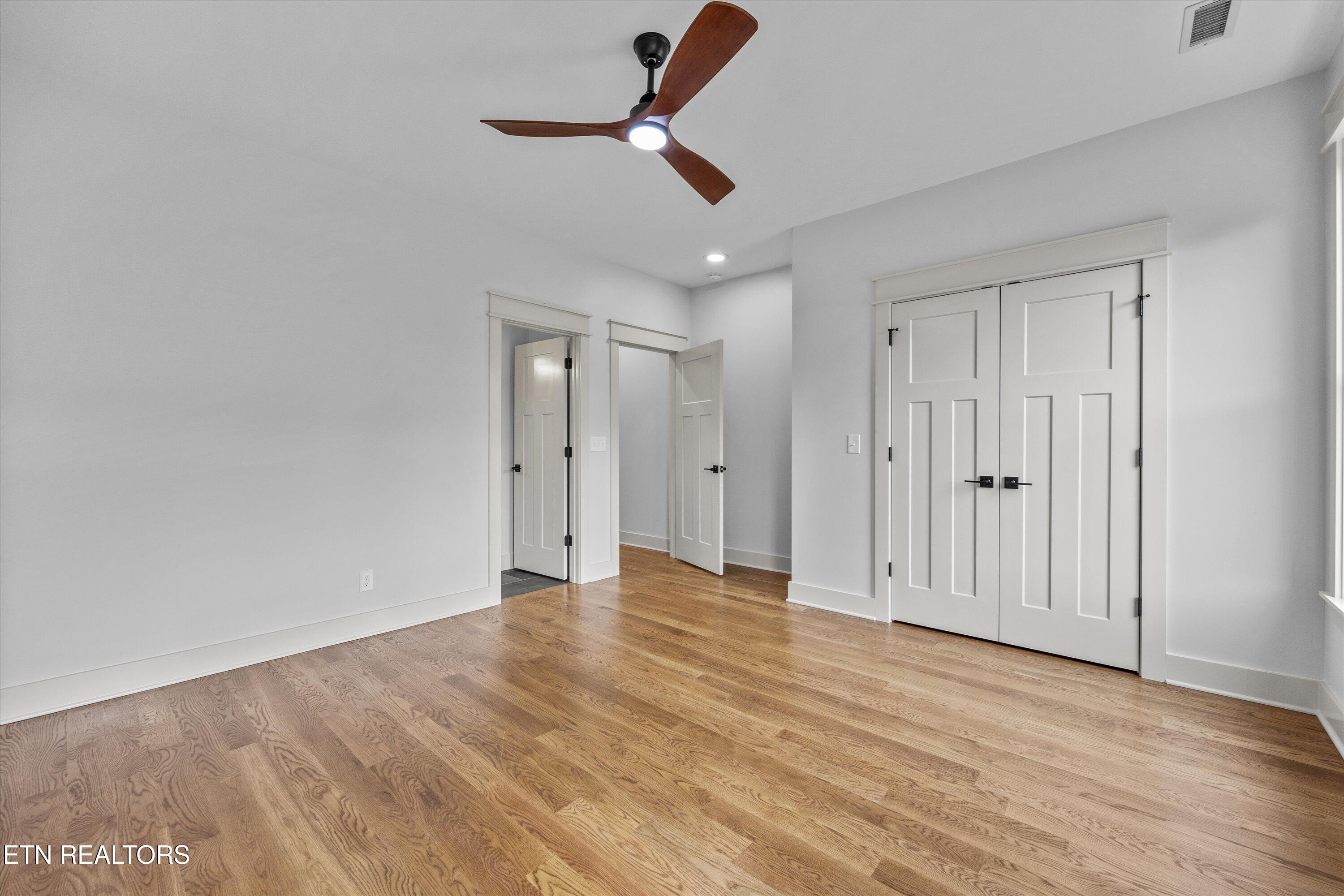 5914 John Drive