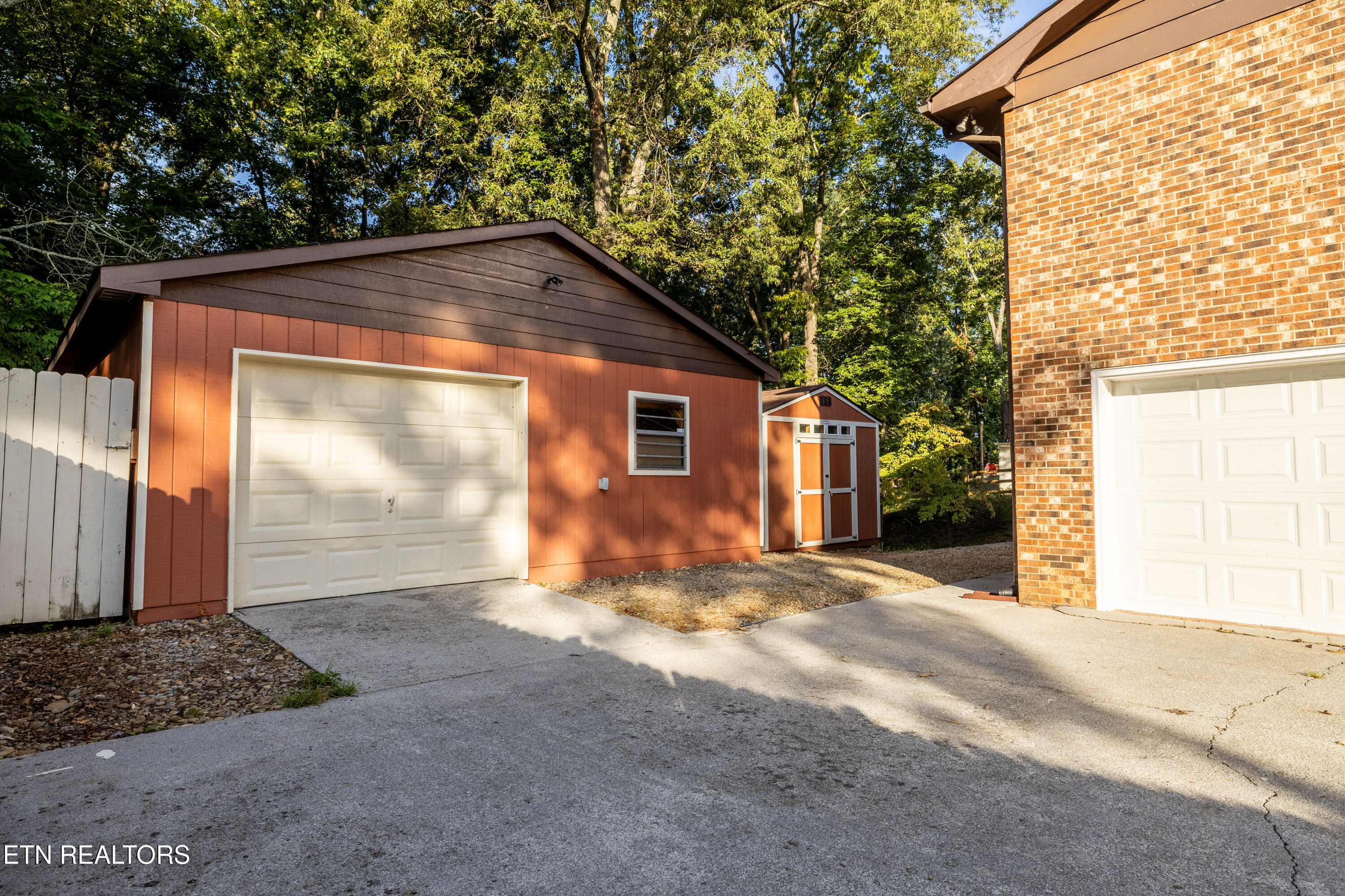 1215 S Dogwood Drive