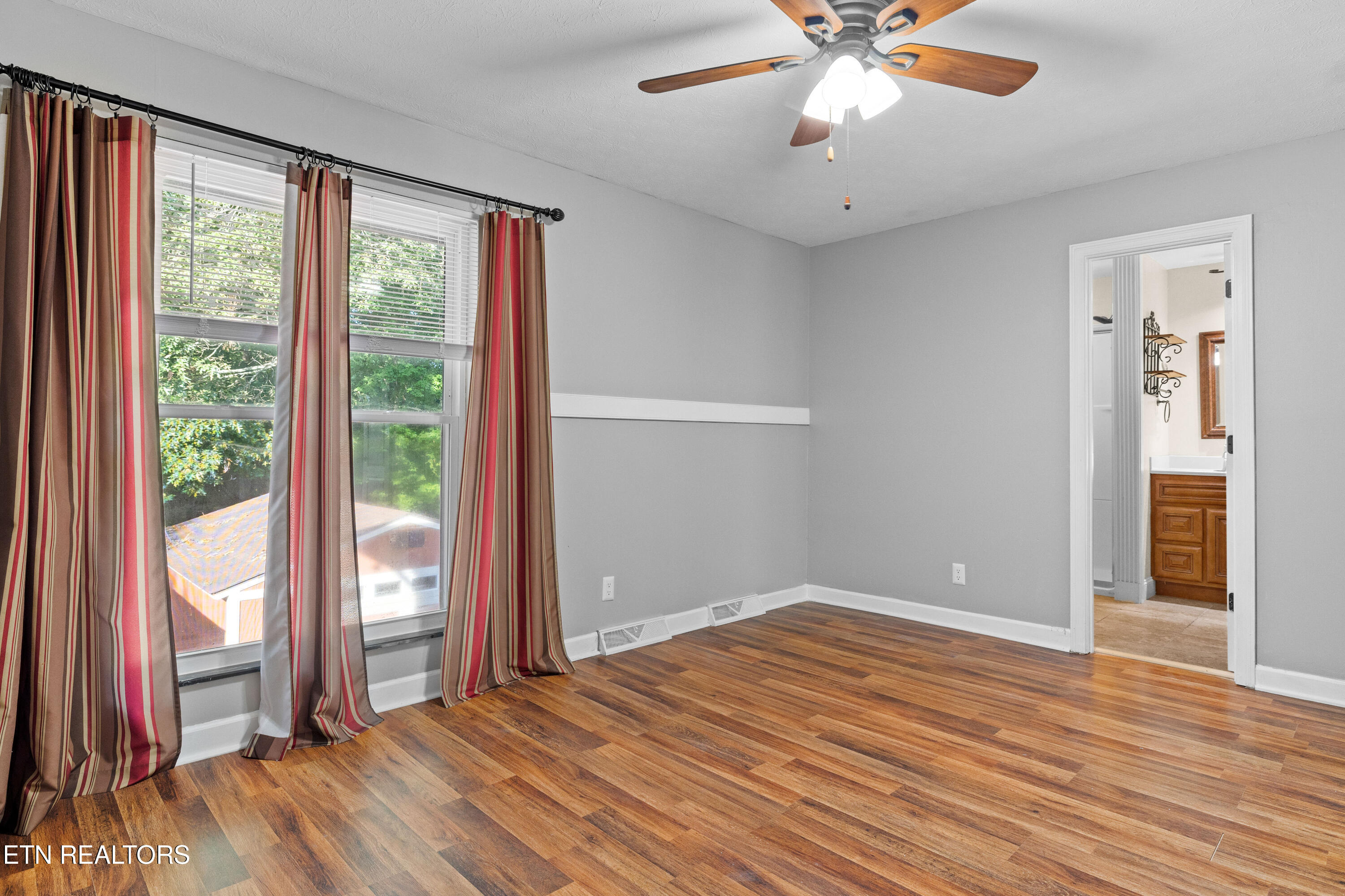 1215 S Dogwood Drive