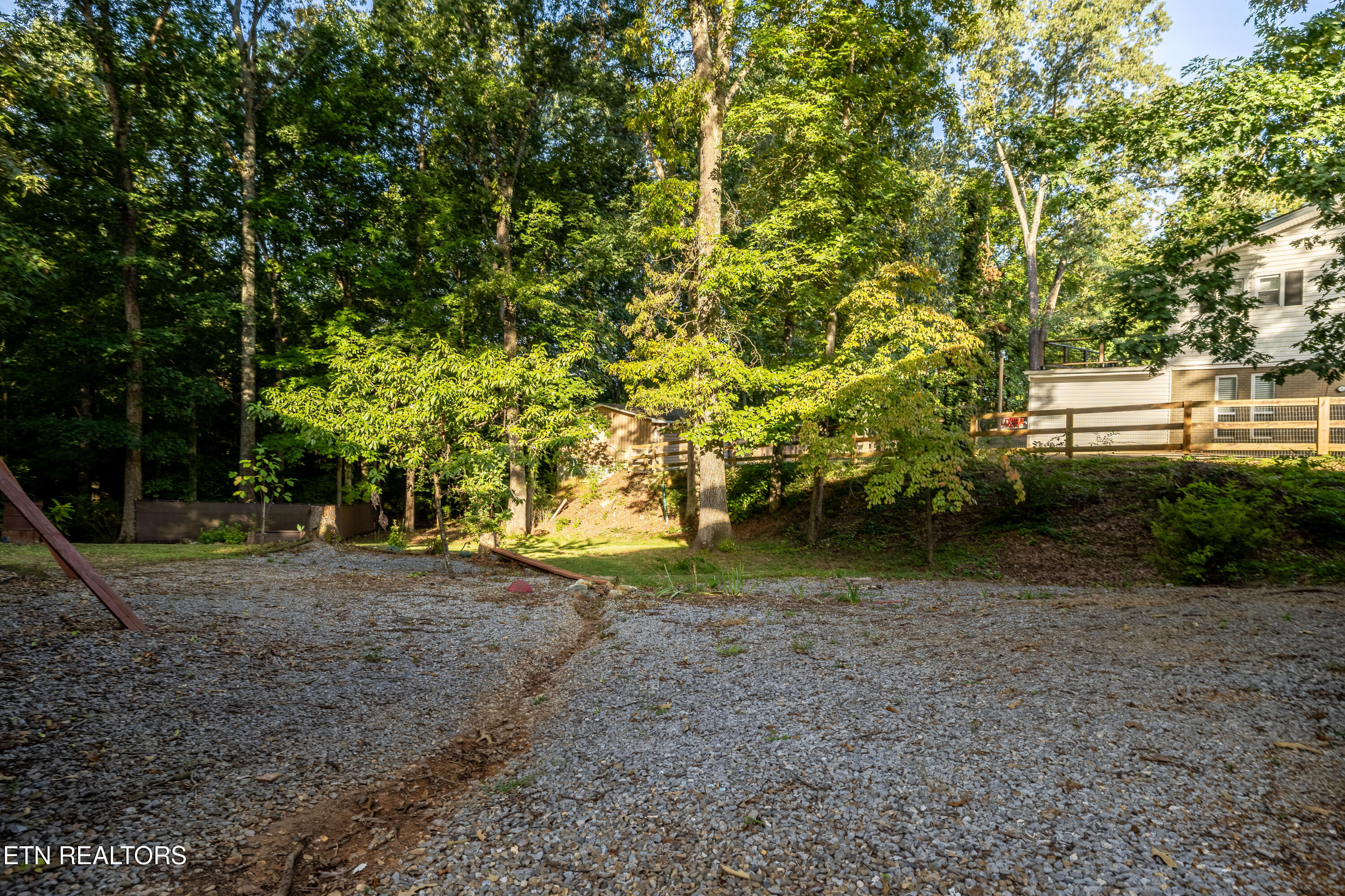 1215 S Dogwood Drive