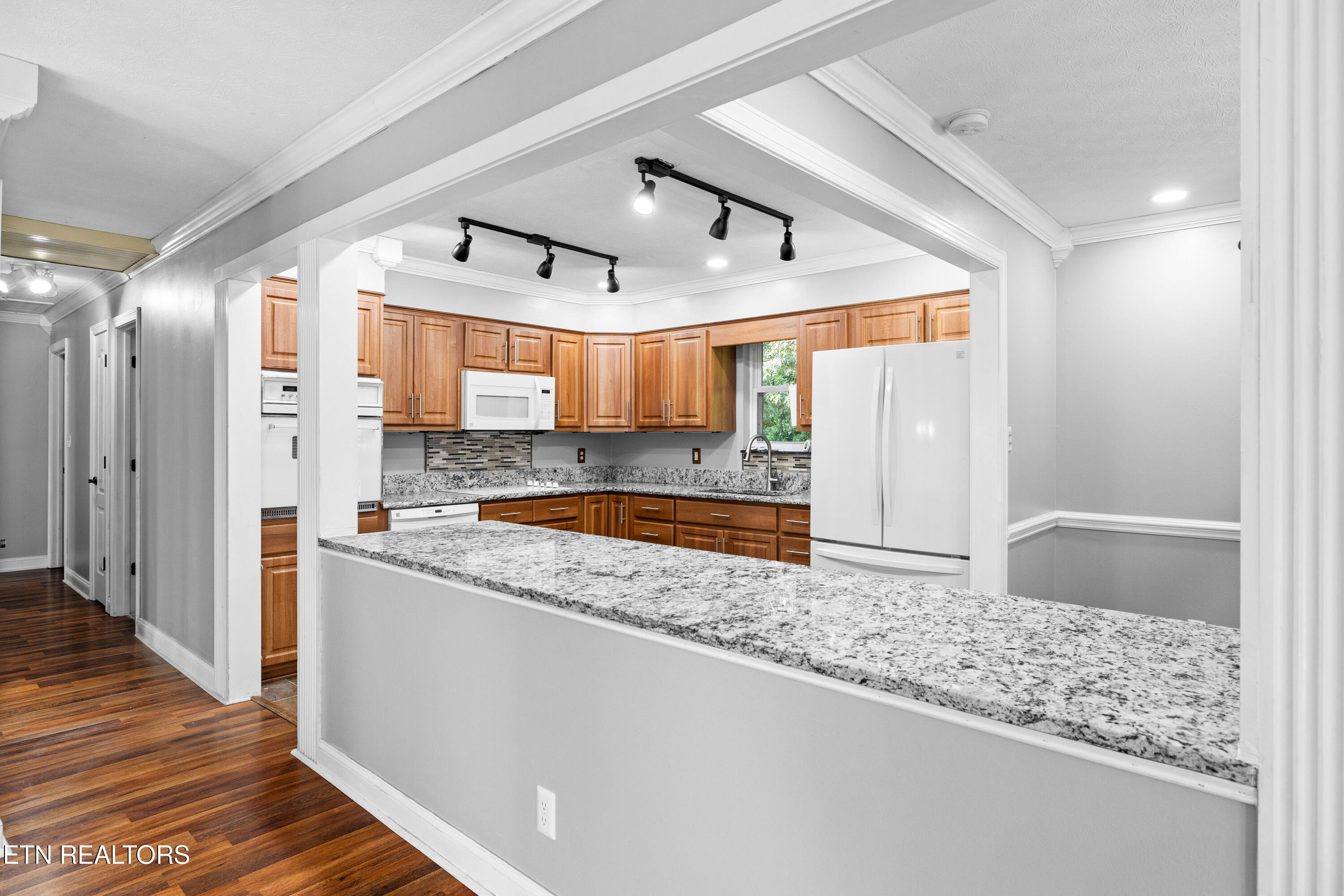 1215 S Dogwood Drive