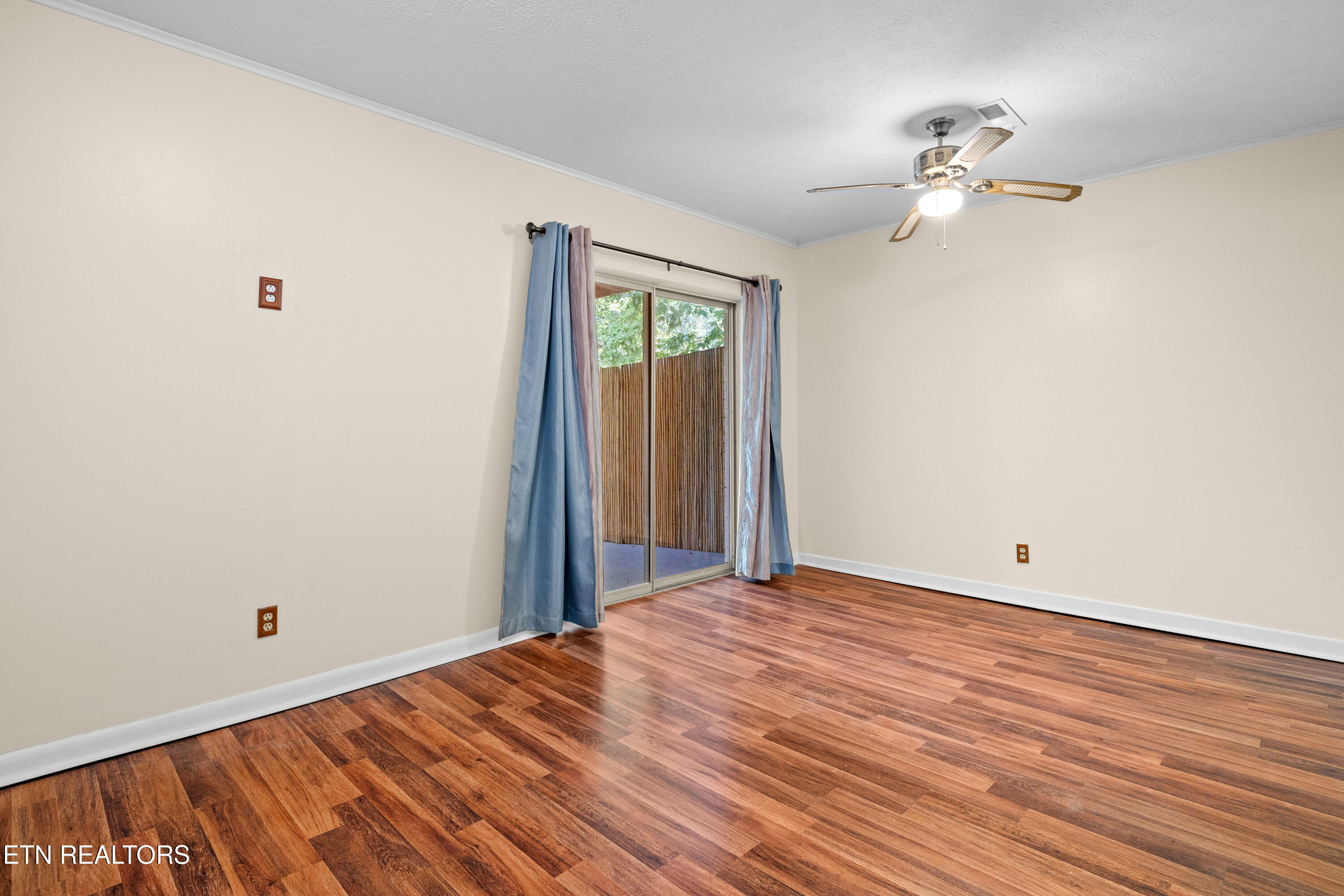 1215 S Dogwood Drive
