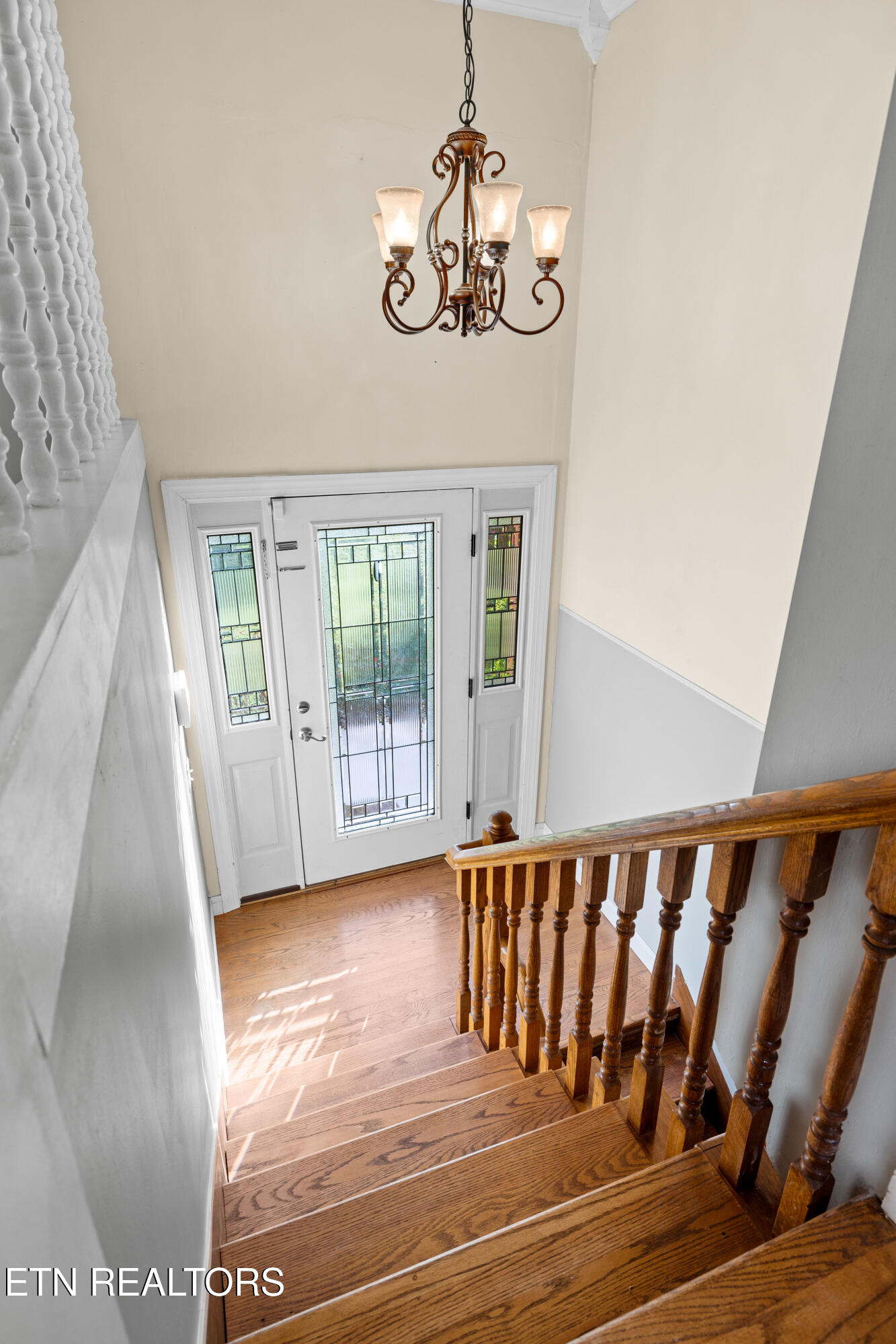 1215 S Dogwood Drive