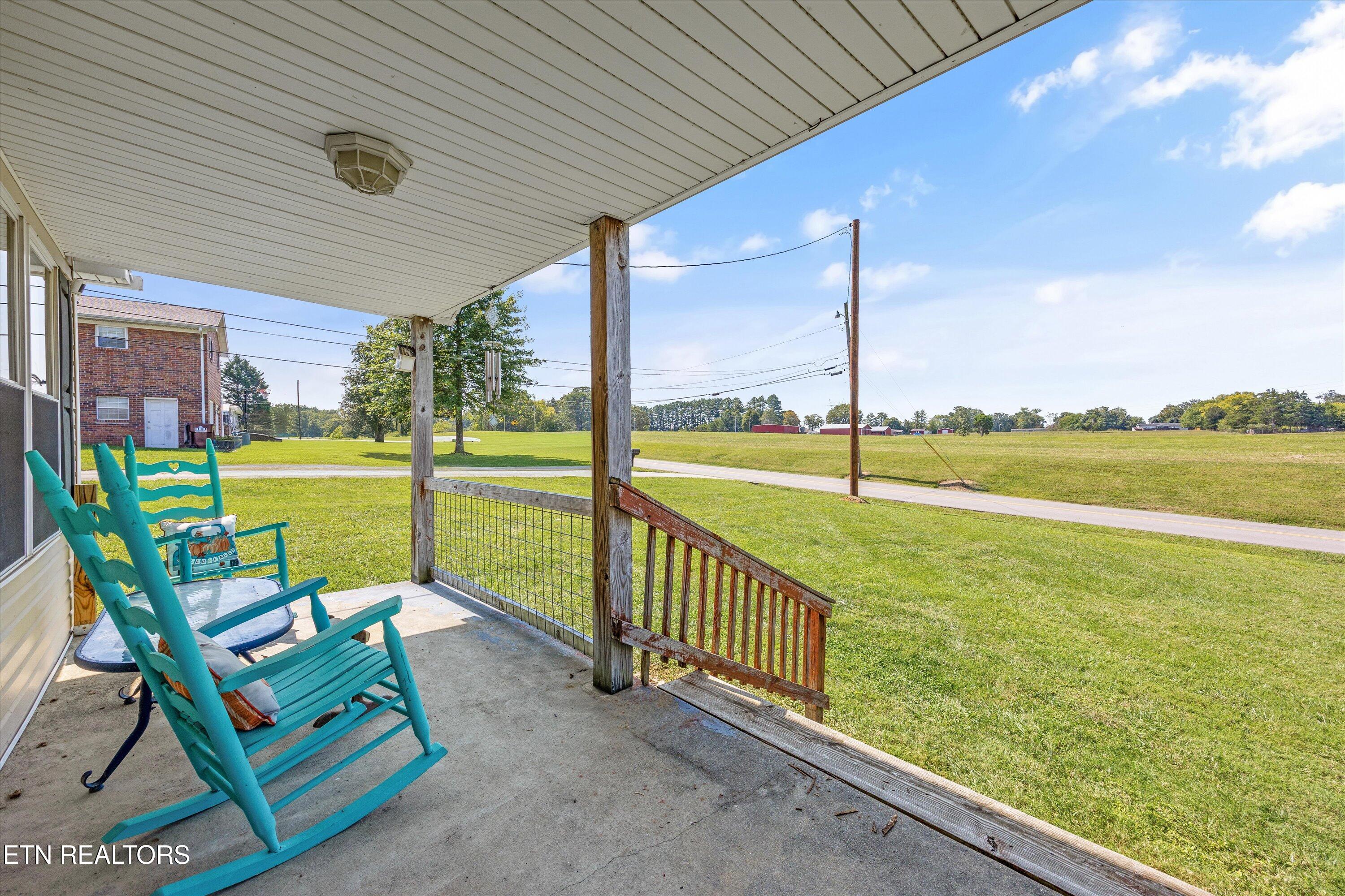 617 County Farm Rd
