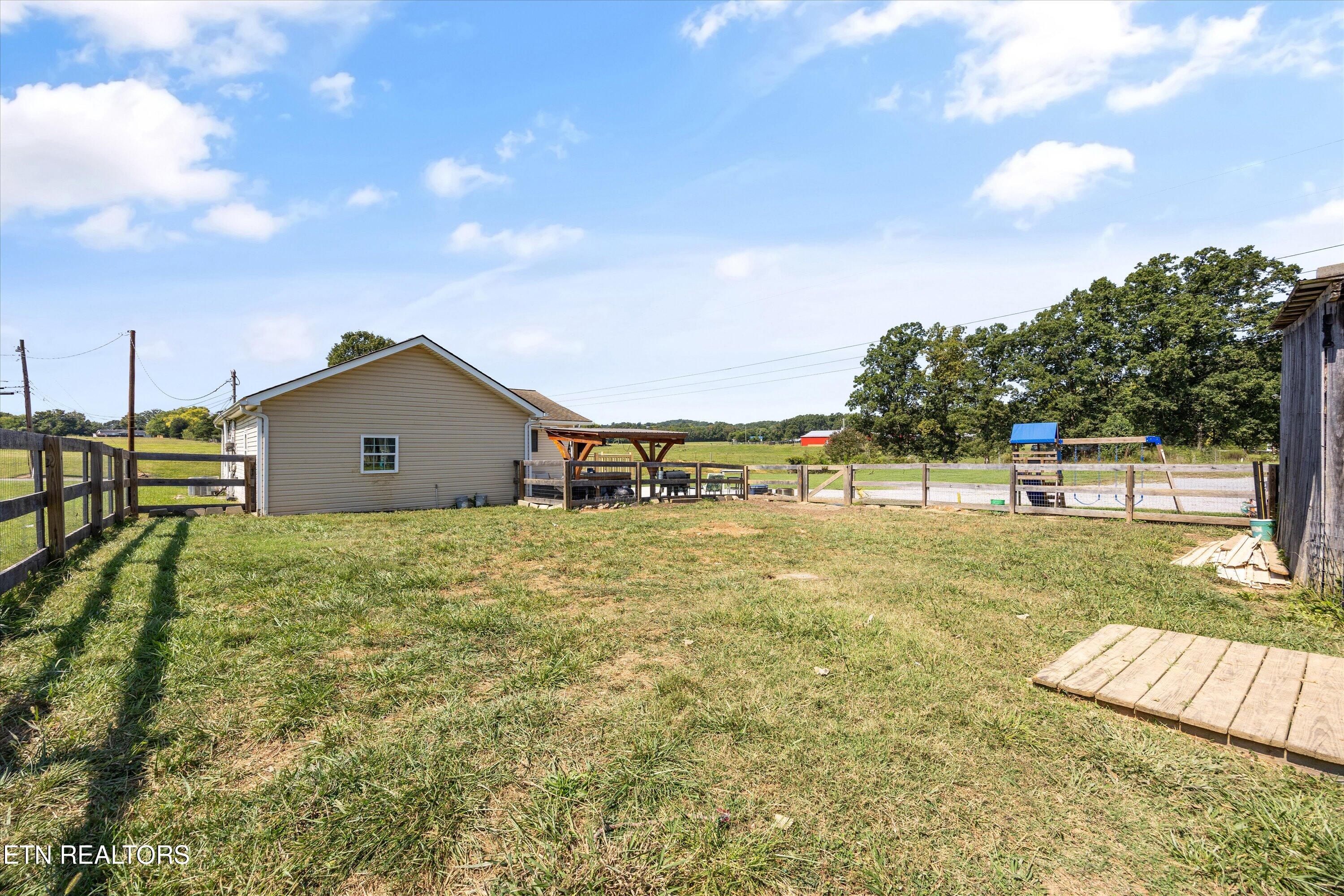 617 County Farm Rd