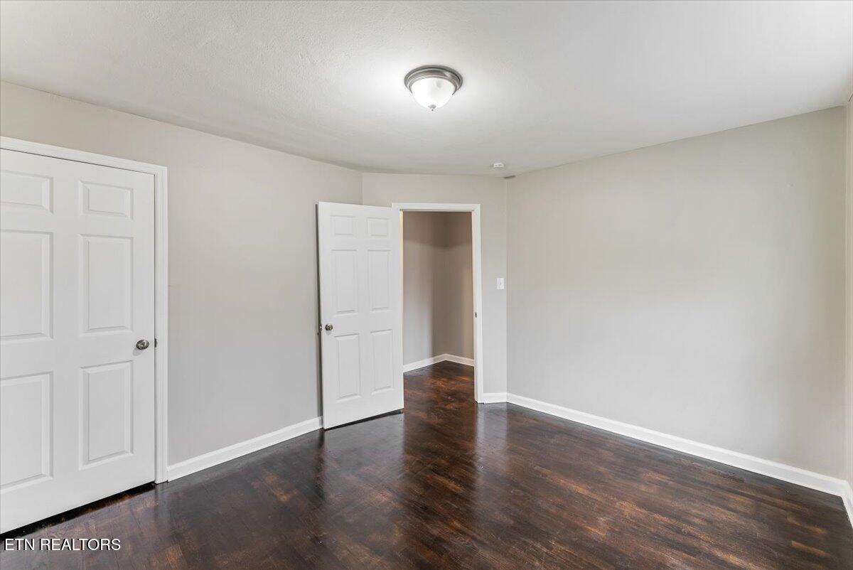 1624 Everett Ave