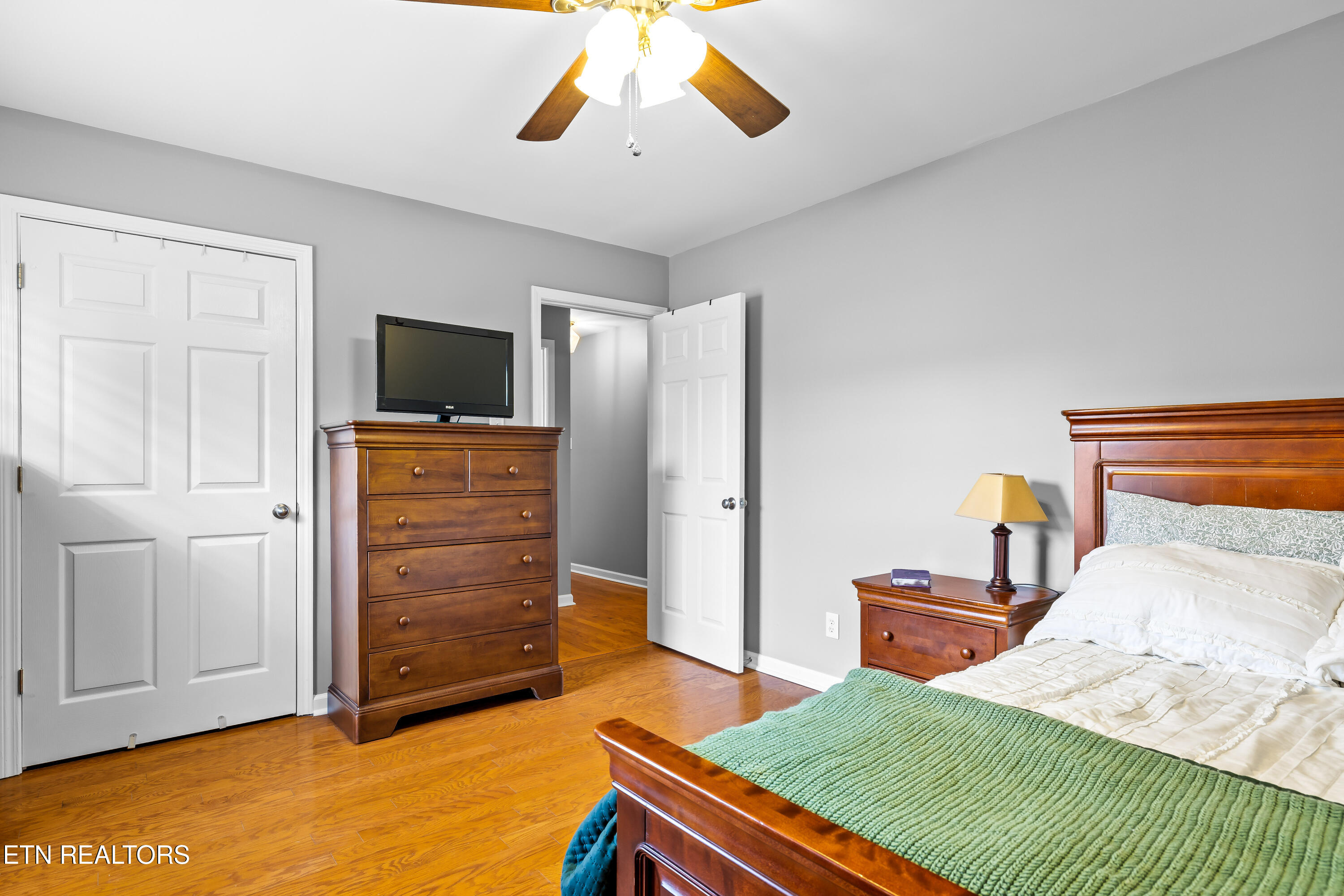 1213 N North Wingate Way